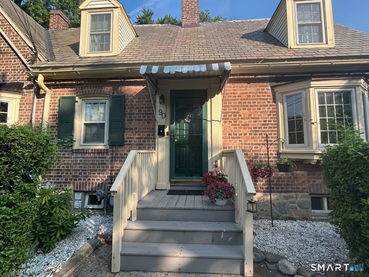 90 Sims Street — photo