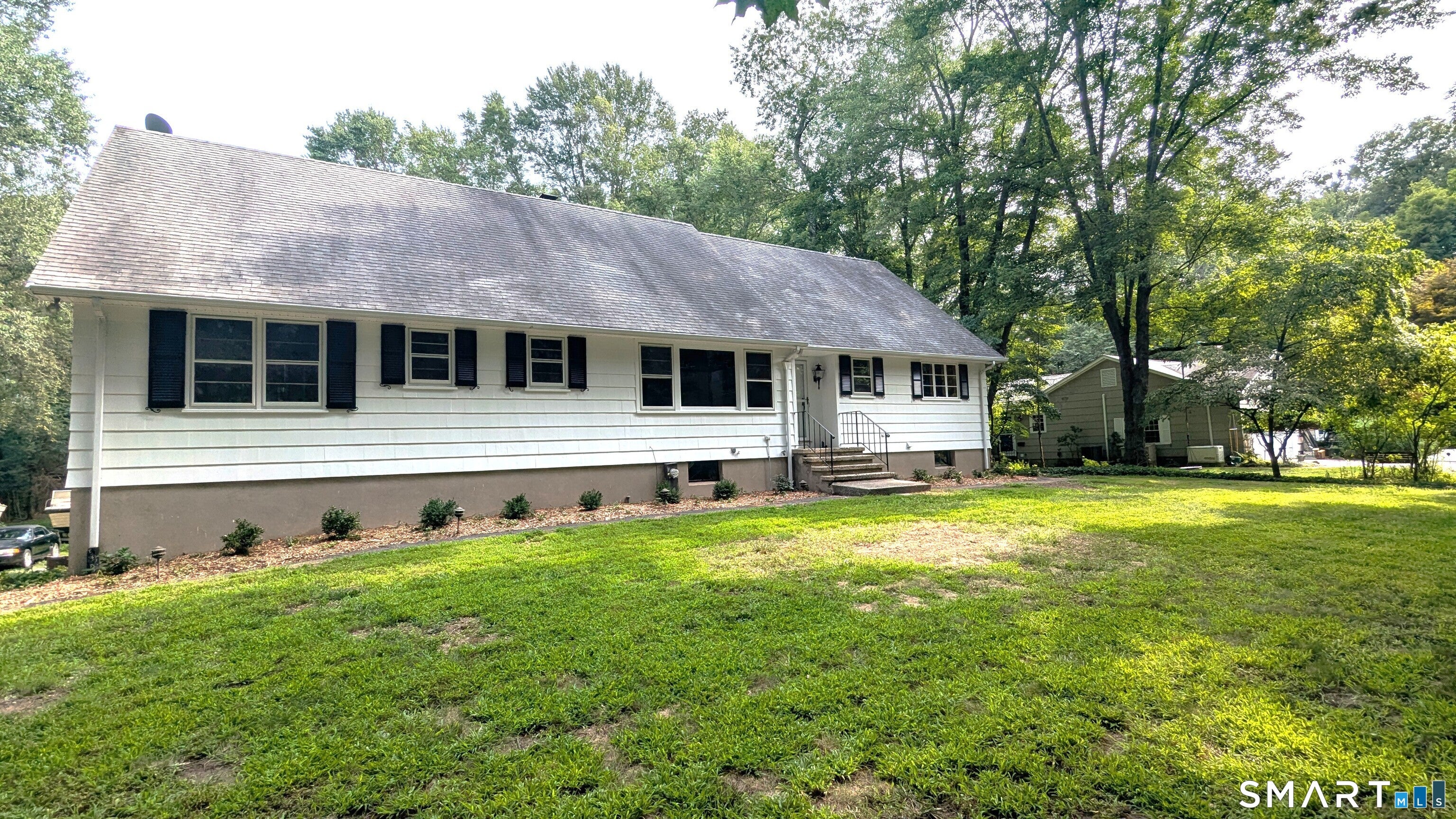 1139 Brookside Drive — photo