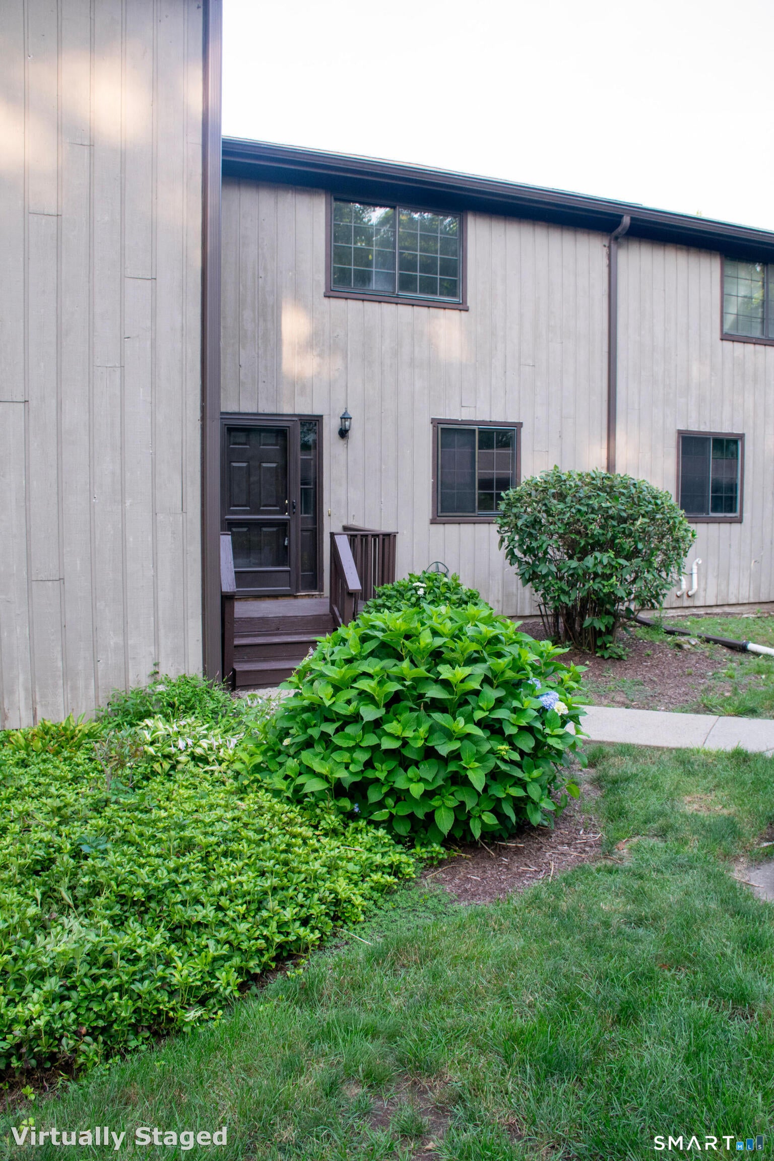 3379 Whitney Avenue 5 — photo