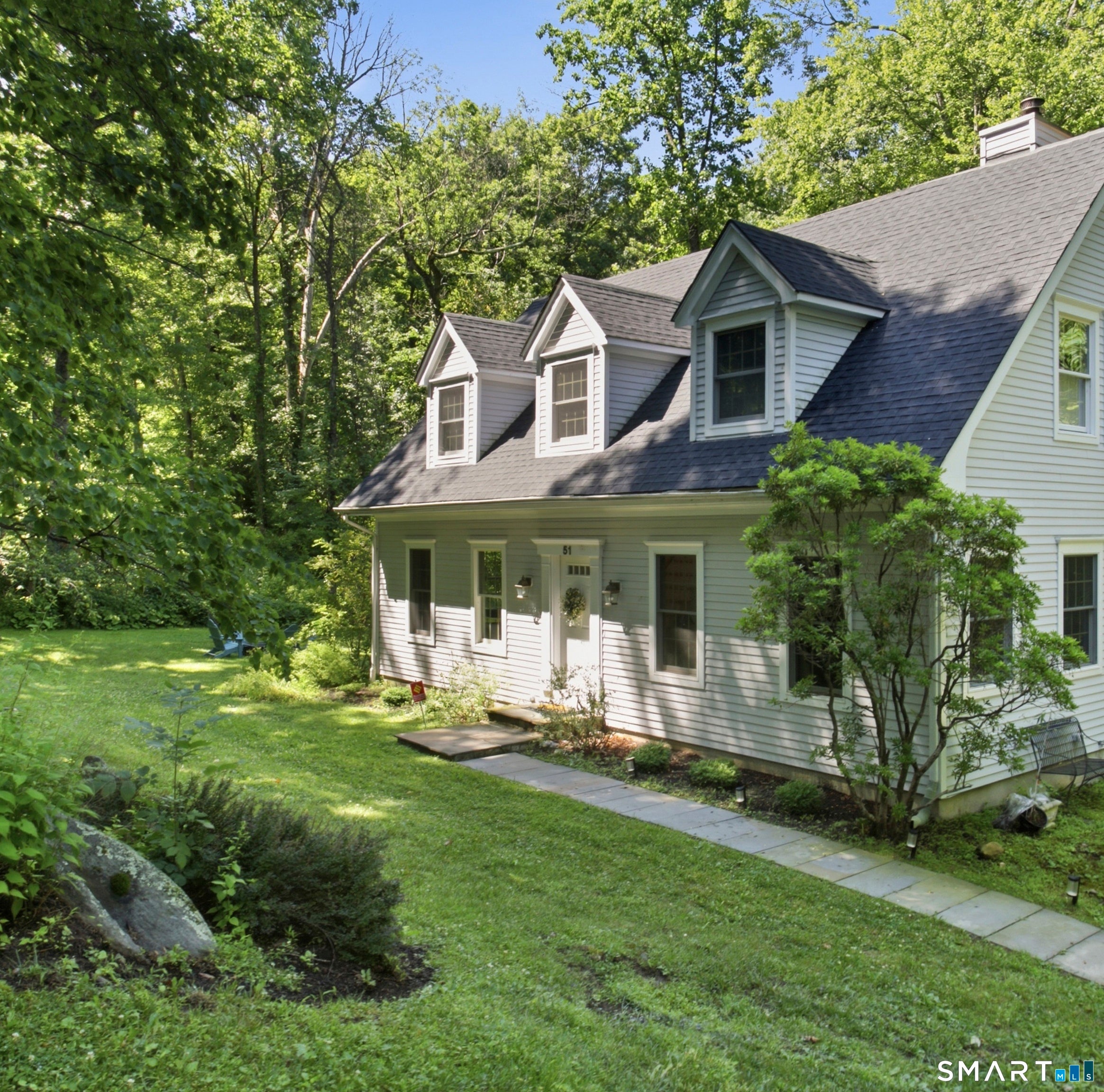 51 Mamanasco Road — photo