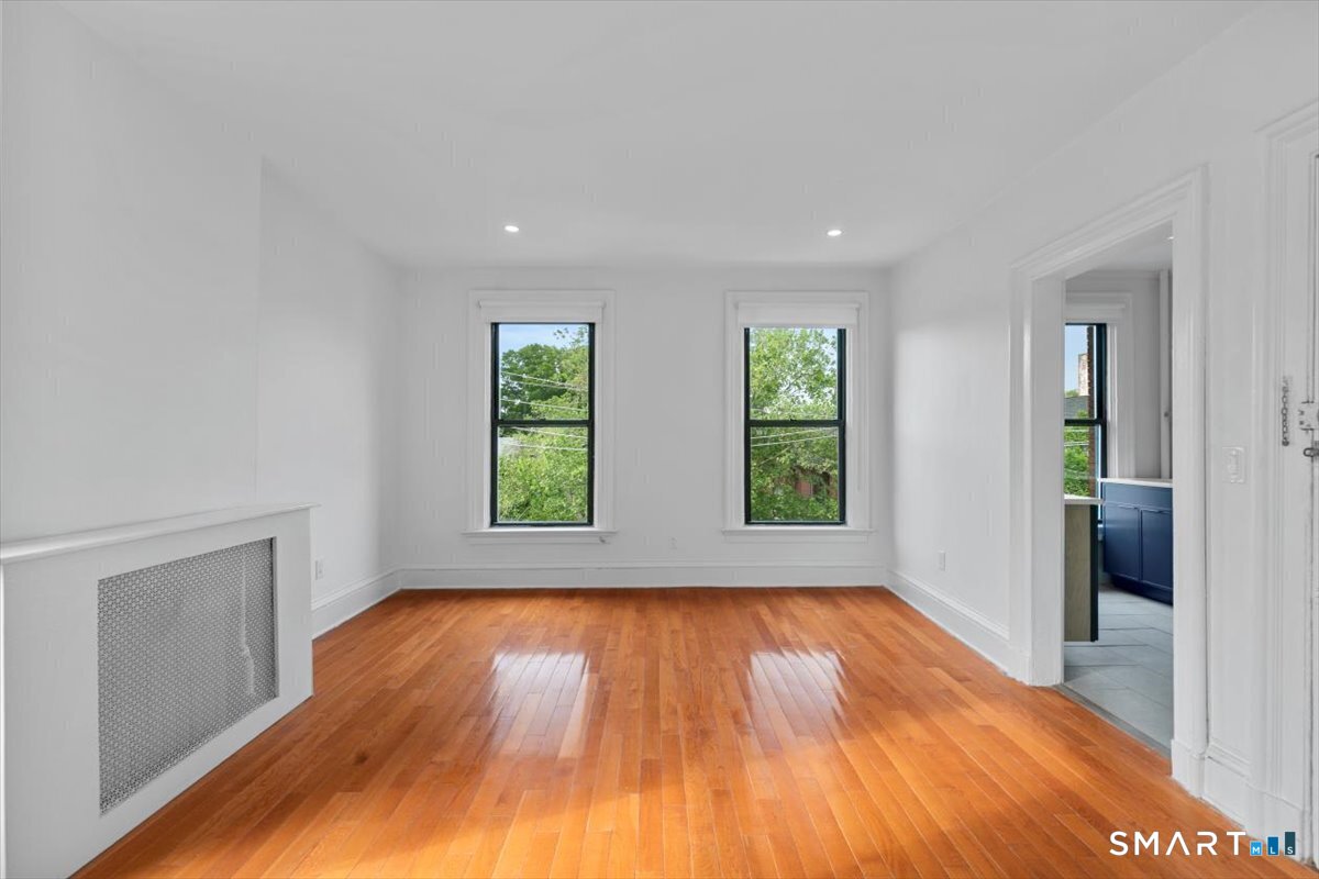 48 Trumbull Street 3 — photo