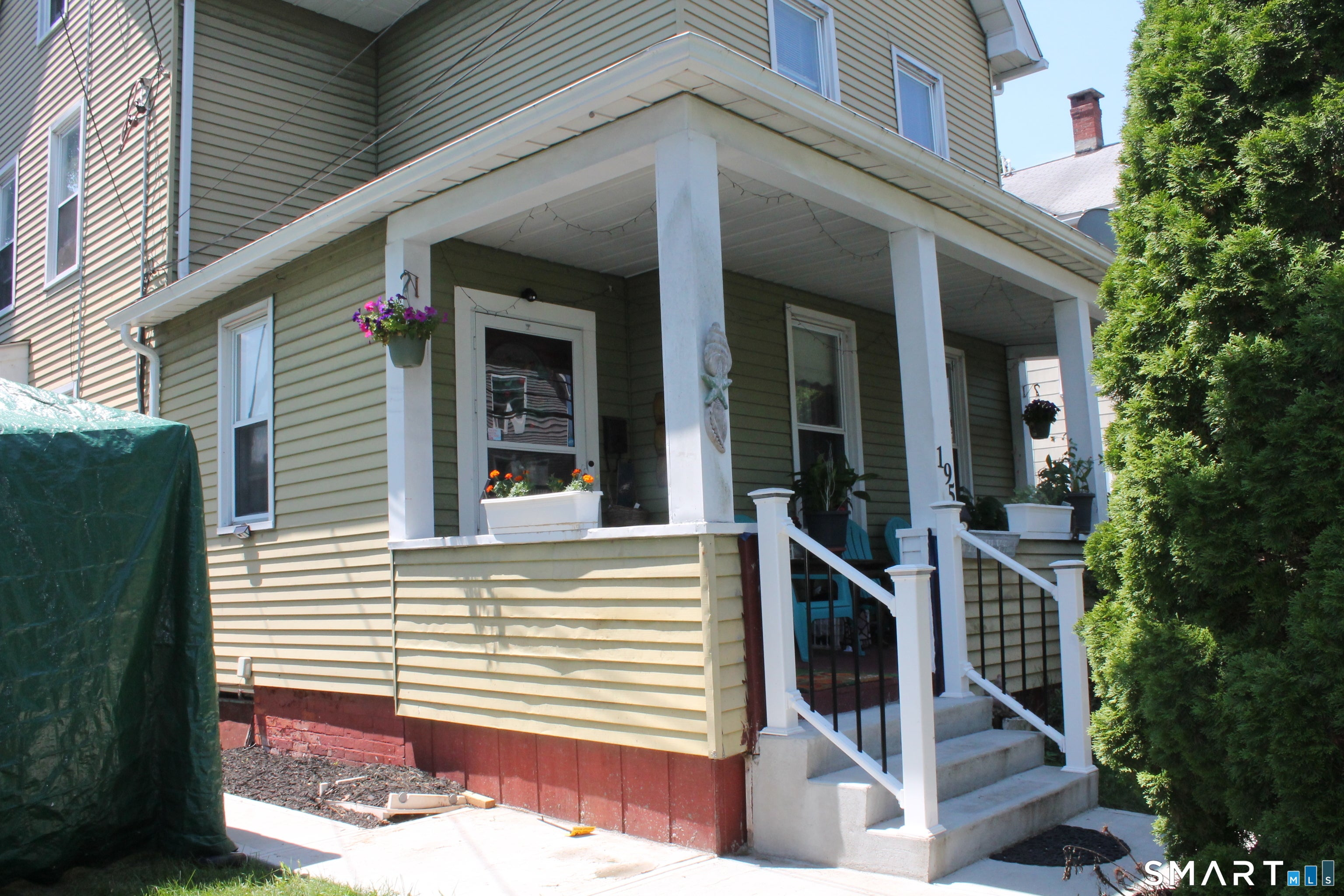 195 Sherman Avenue — photo