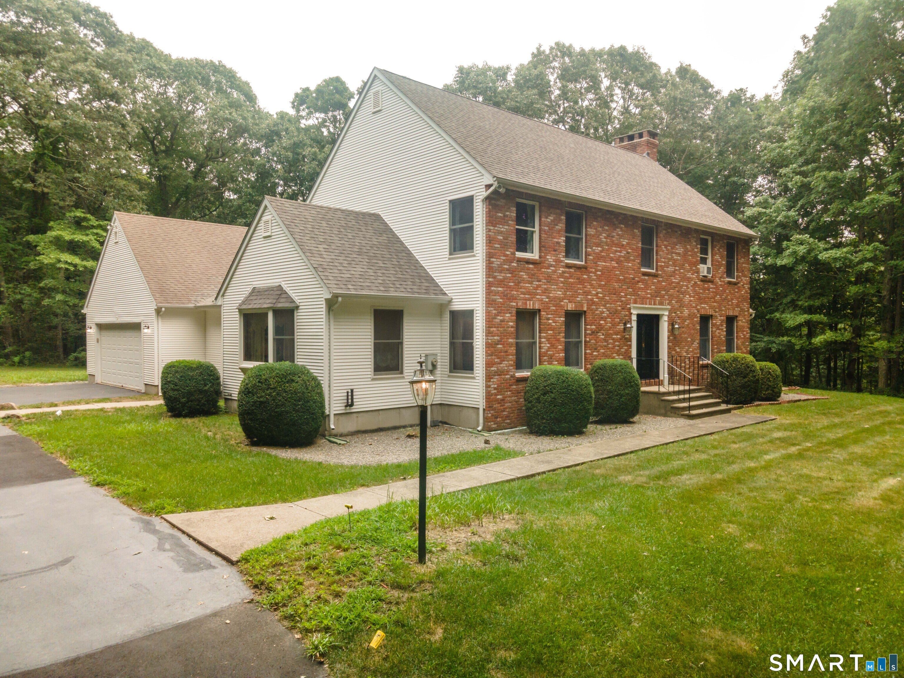 17 Eska Drive — photo
