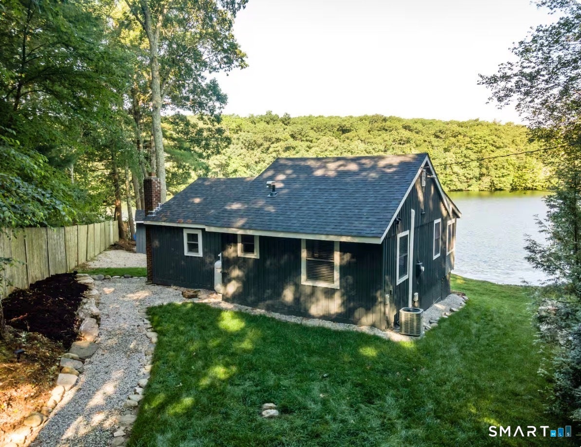 37 Sheldon Circle — photo