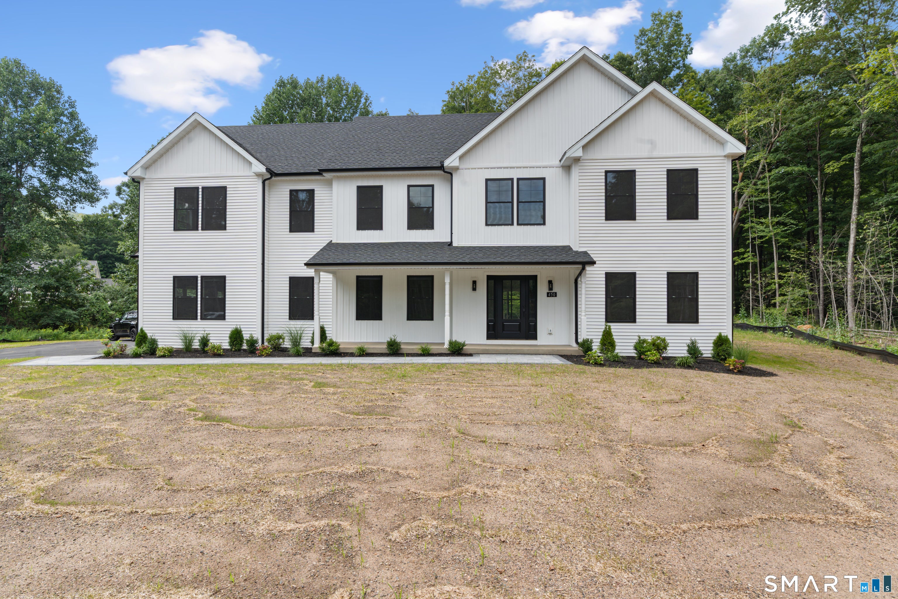 450 Bluff View Drive — photo