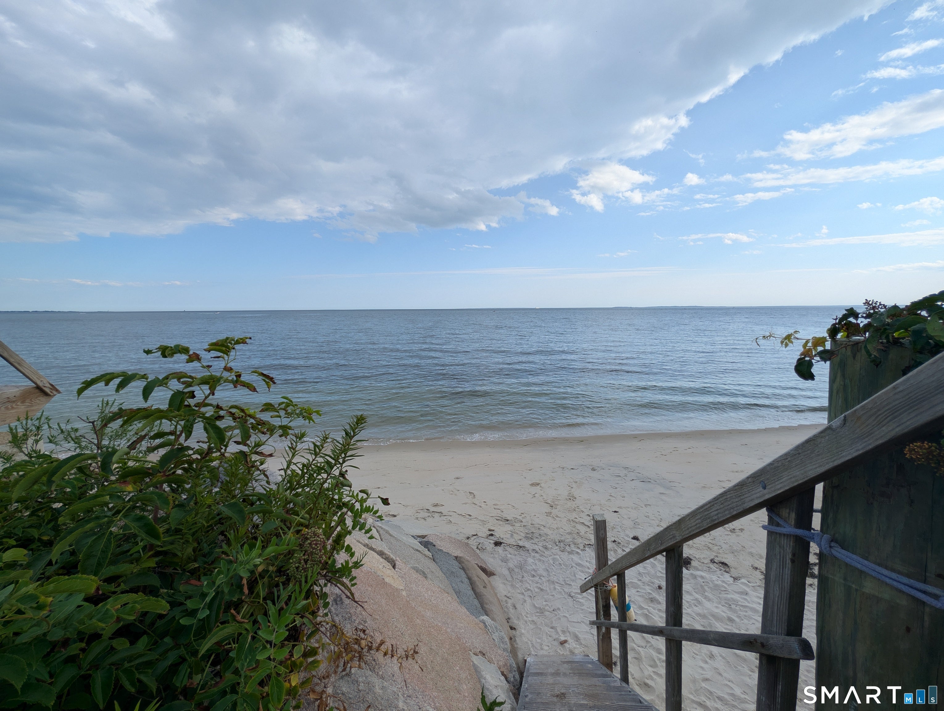 10 Shore Road — photo