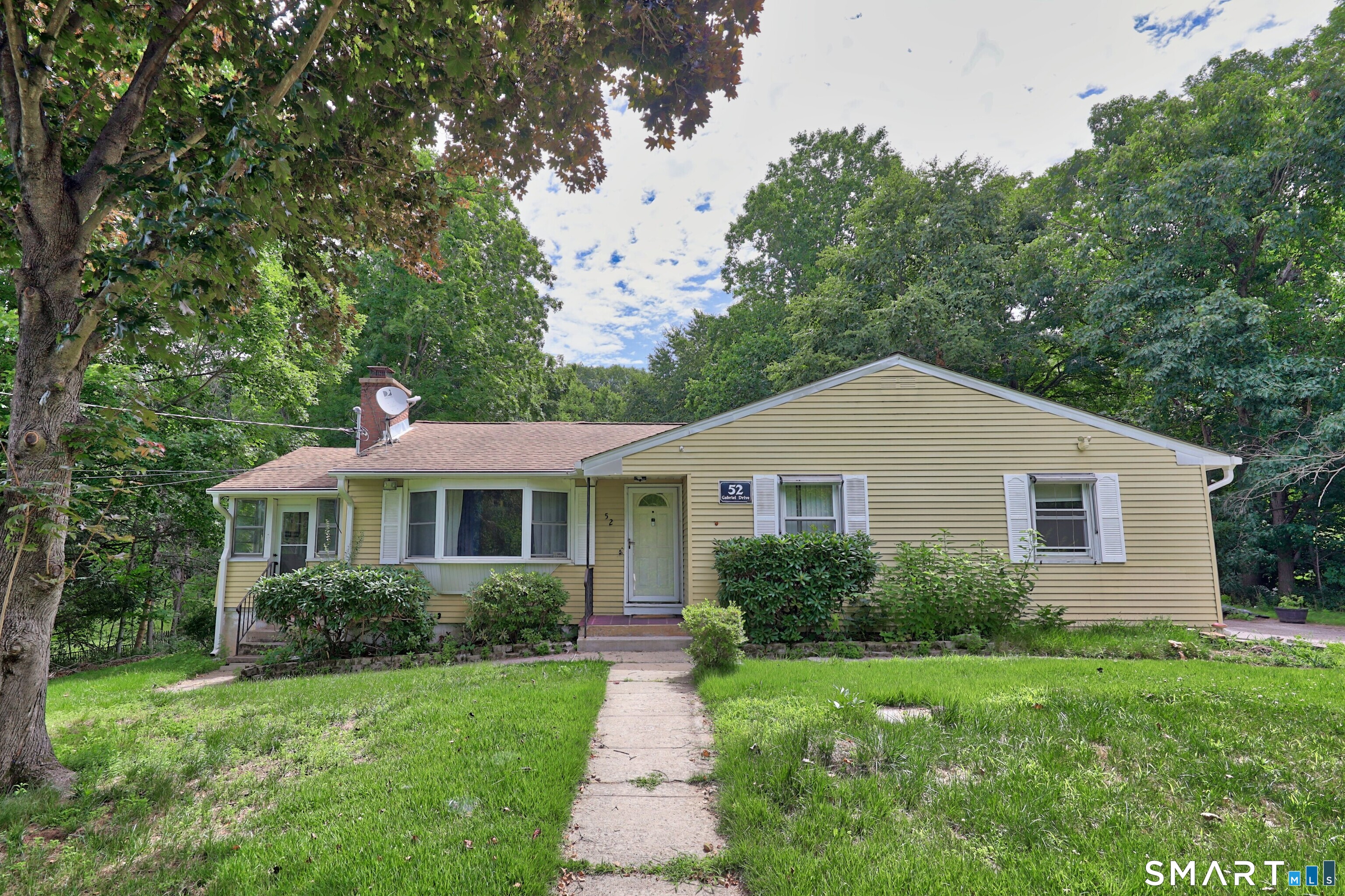 52 Gabriel Drive — photo