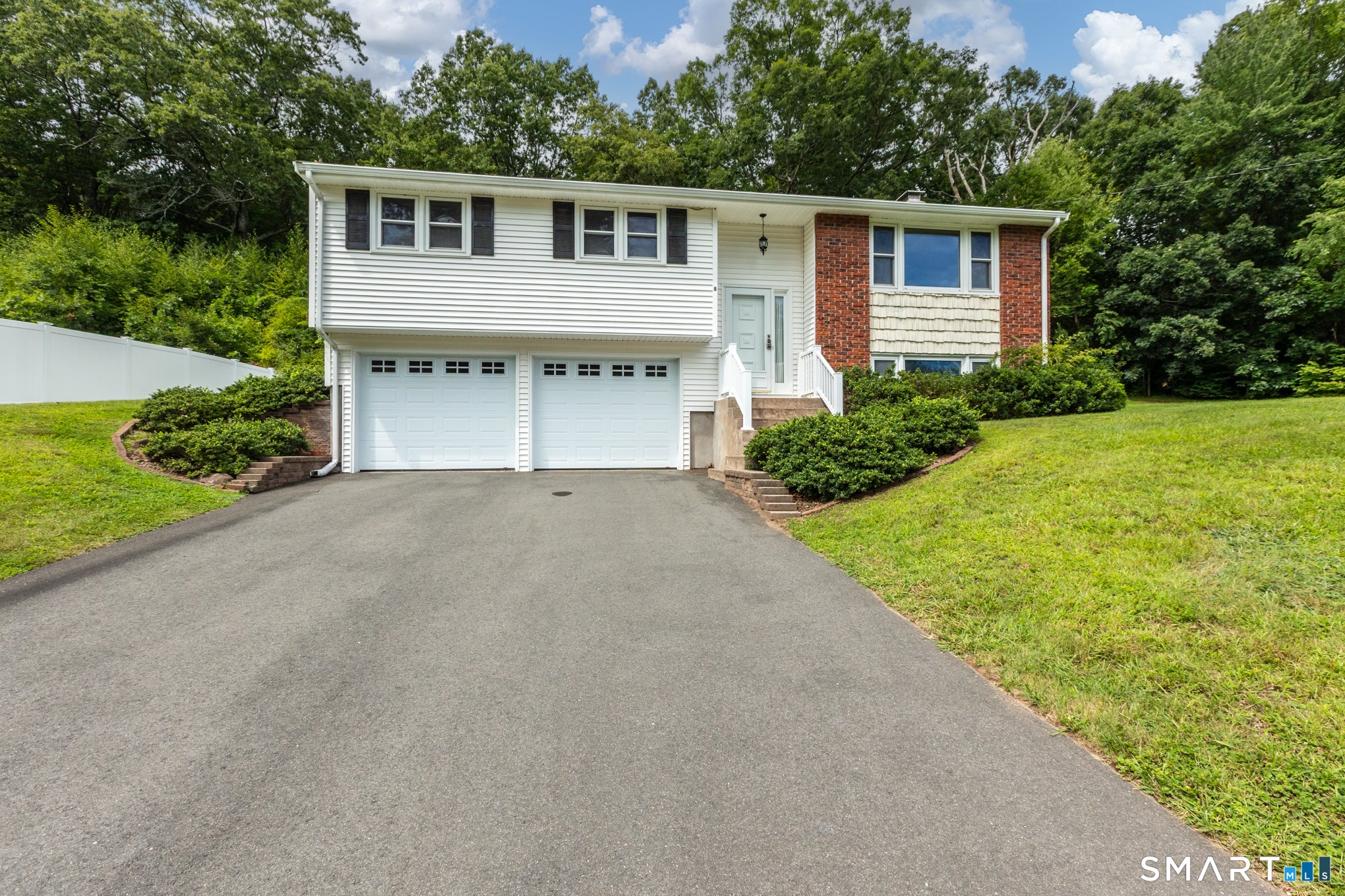 8 Geraldine Drive — photo