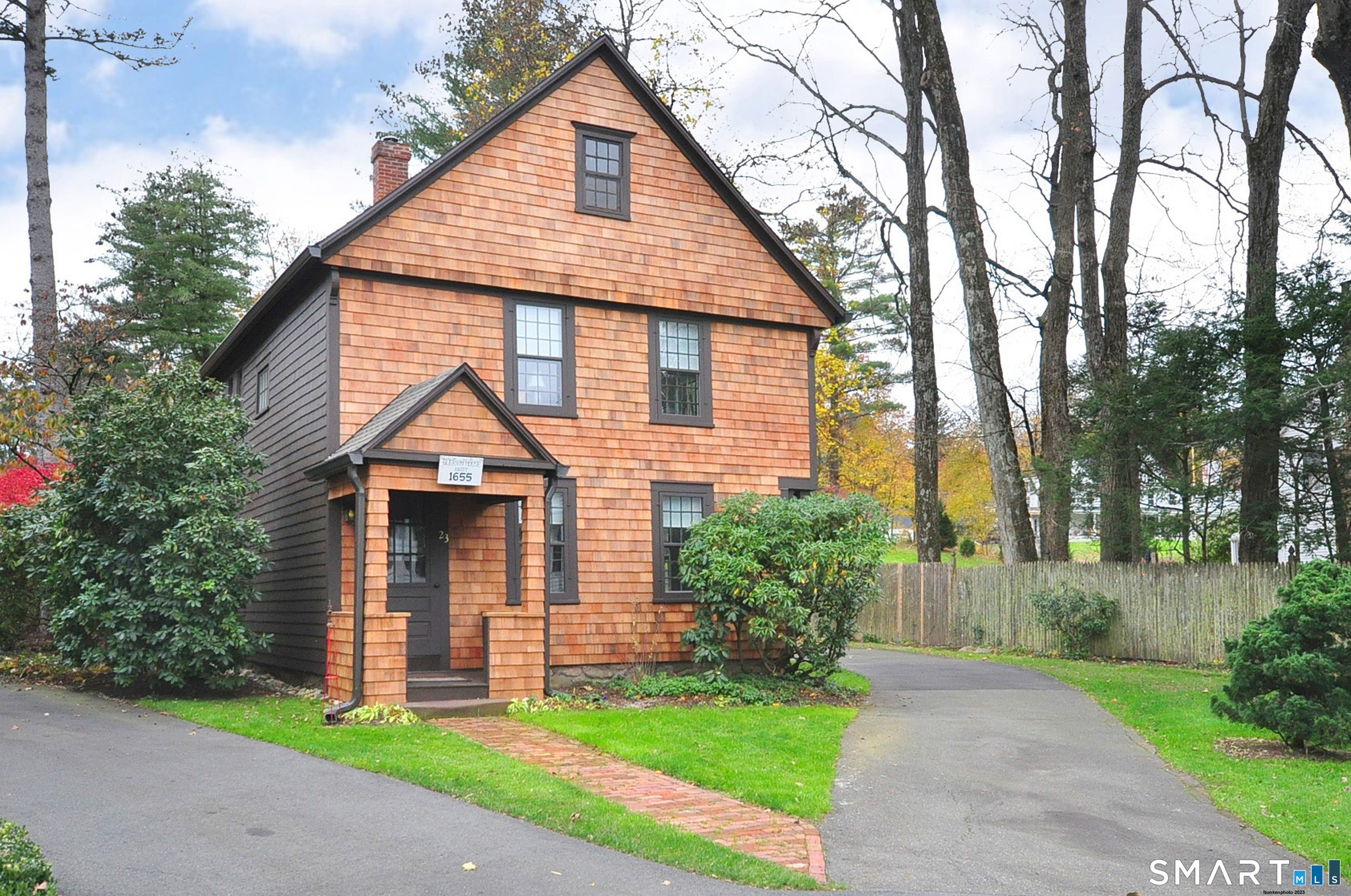 23 Main Street — photo