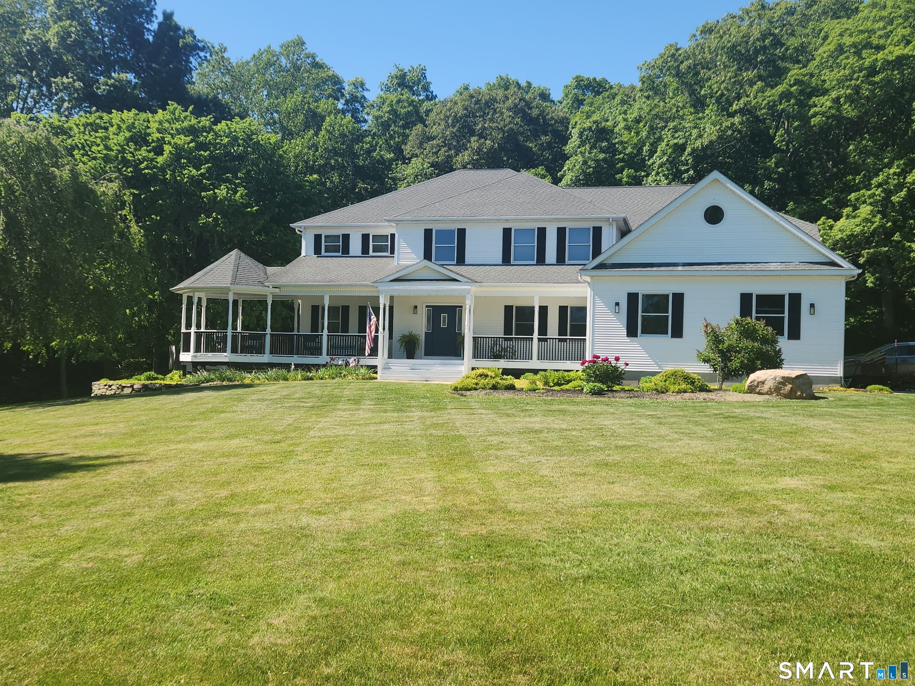 38 Emerald Glen Lane — photo