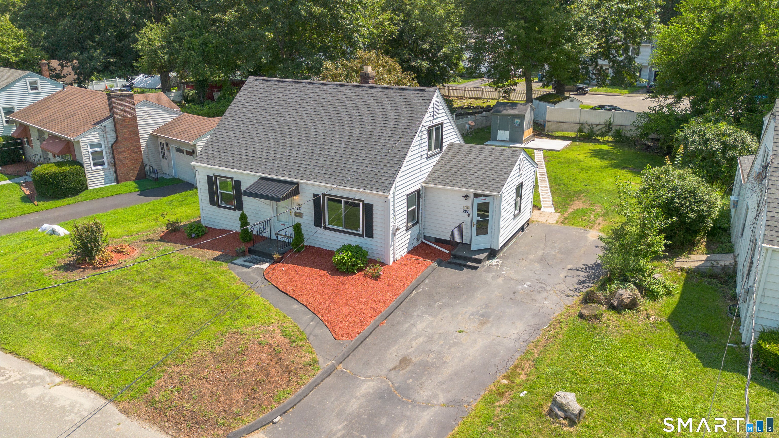 207 Nichols Drive — photo