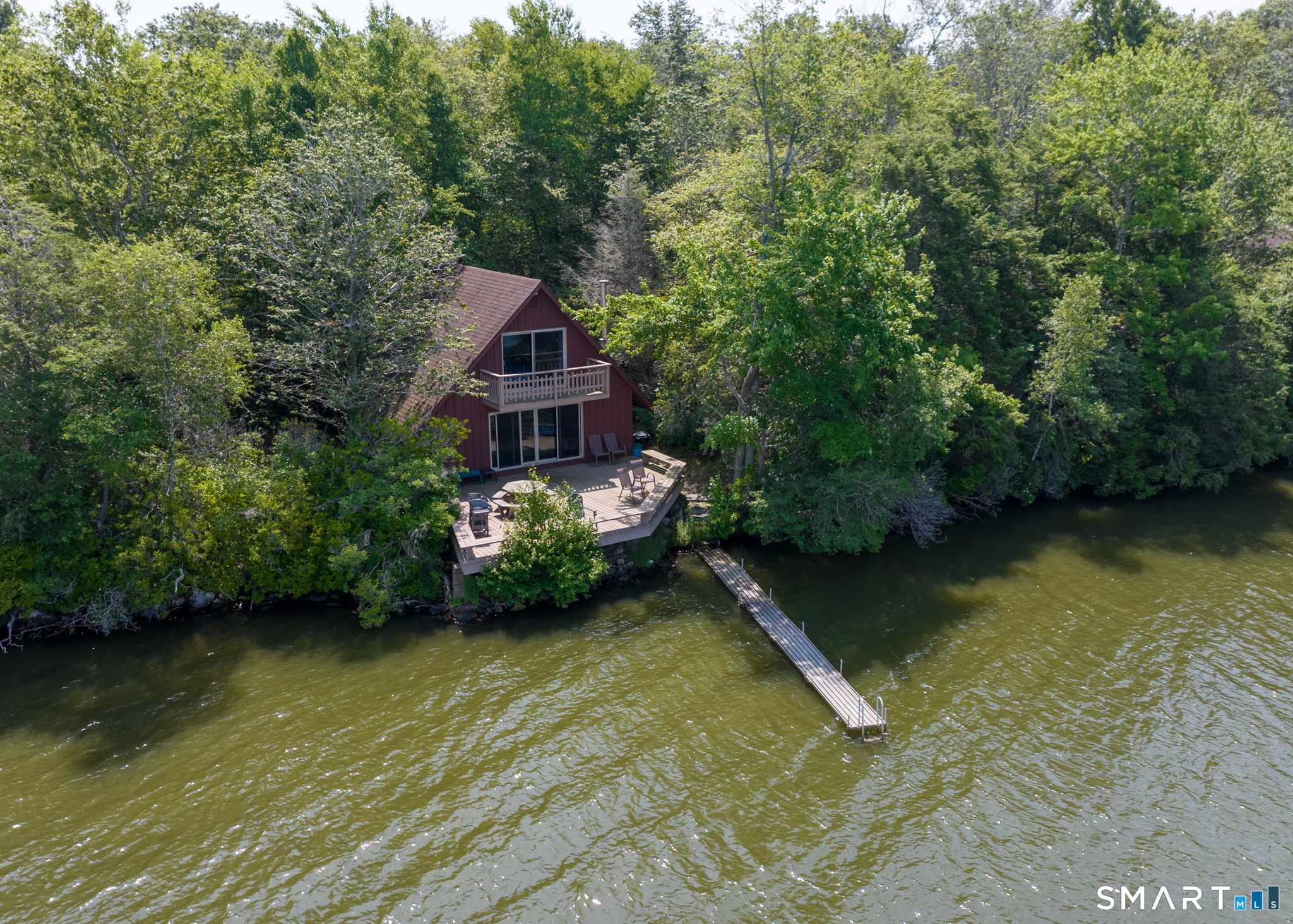 1 Island/Chalet — photo