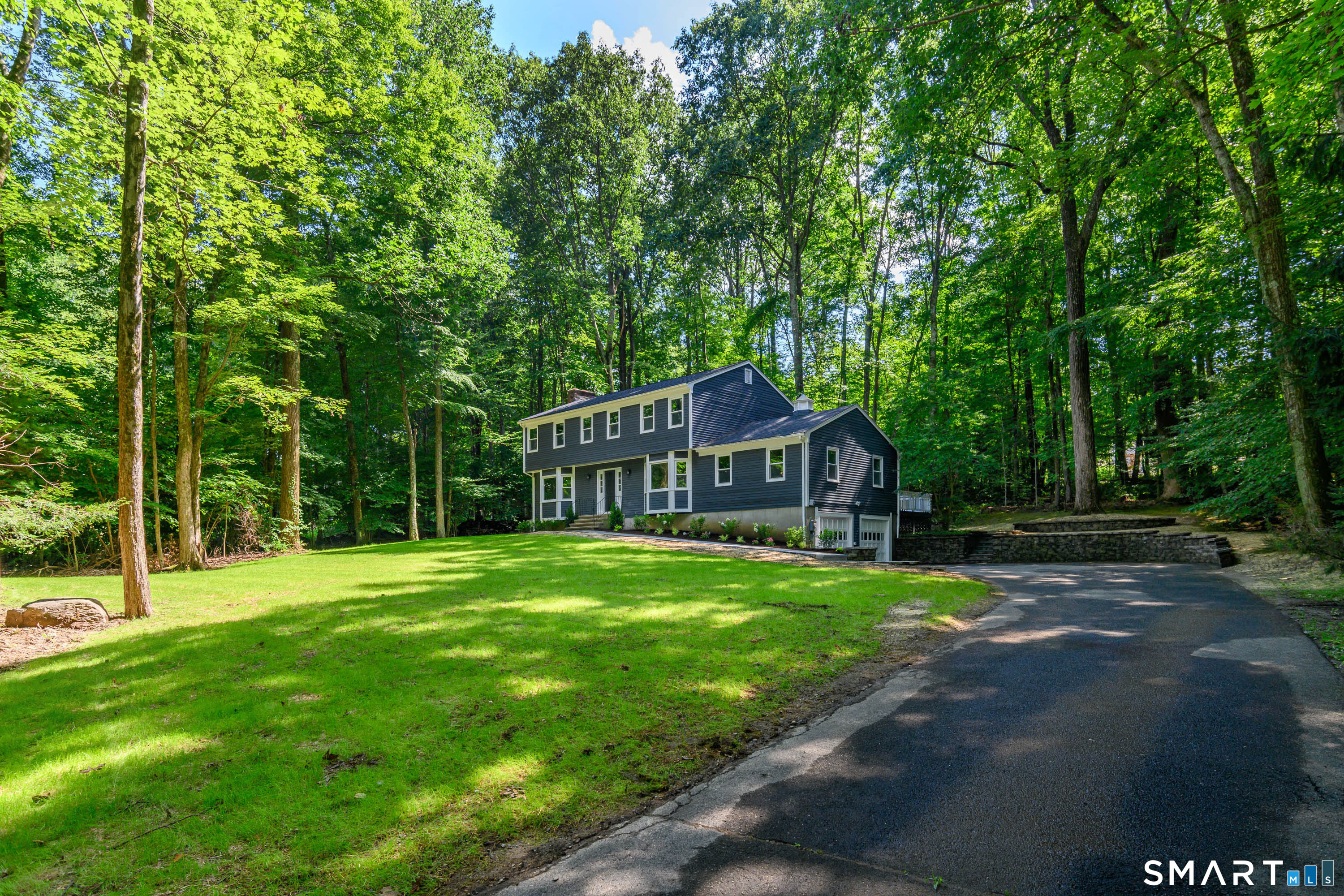 10 Leopard Drive, Newtown, CT 06482 — photo 2