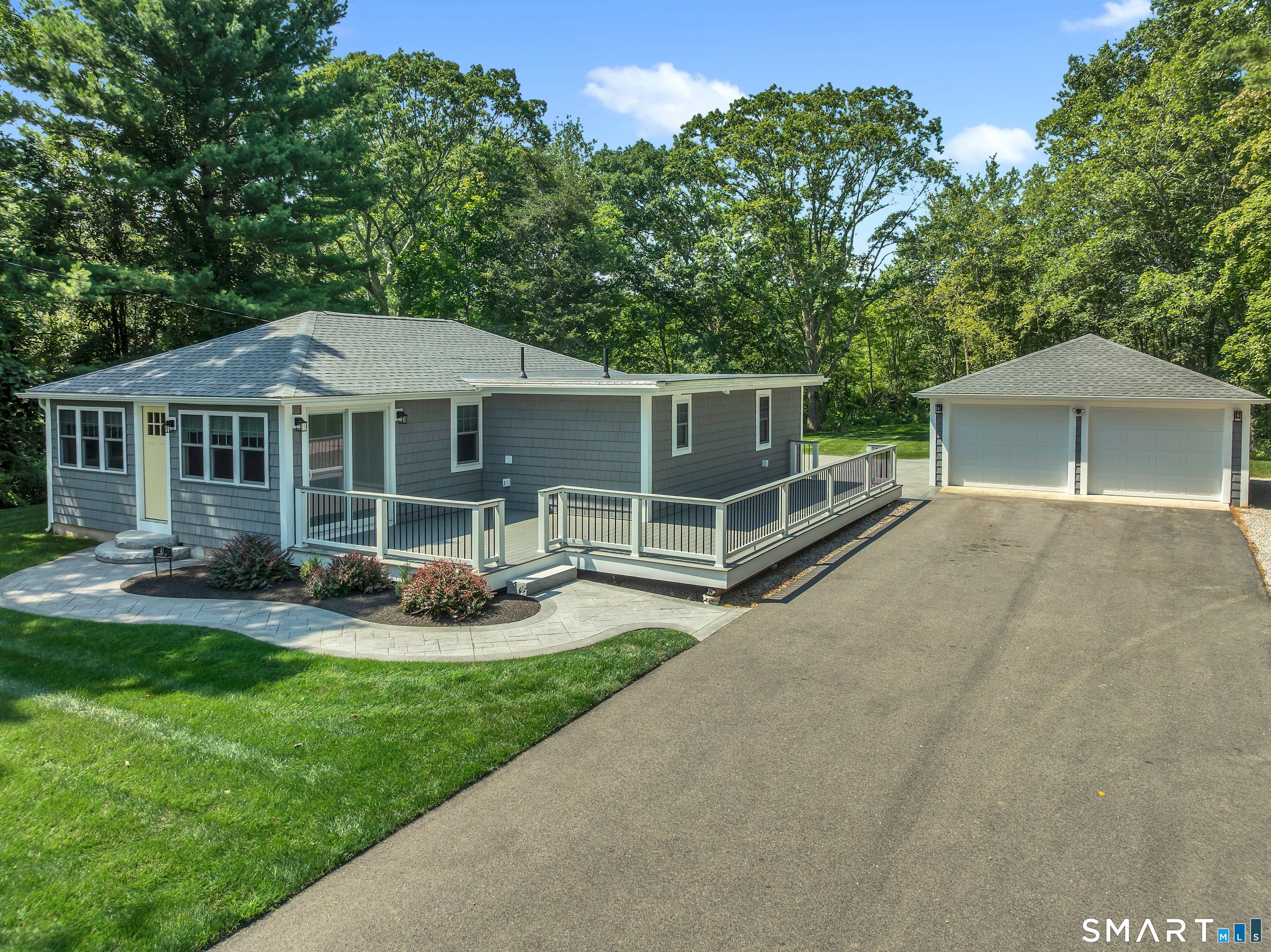 41 Maple Street — photo