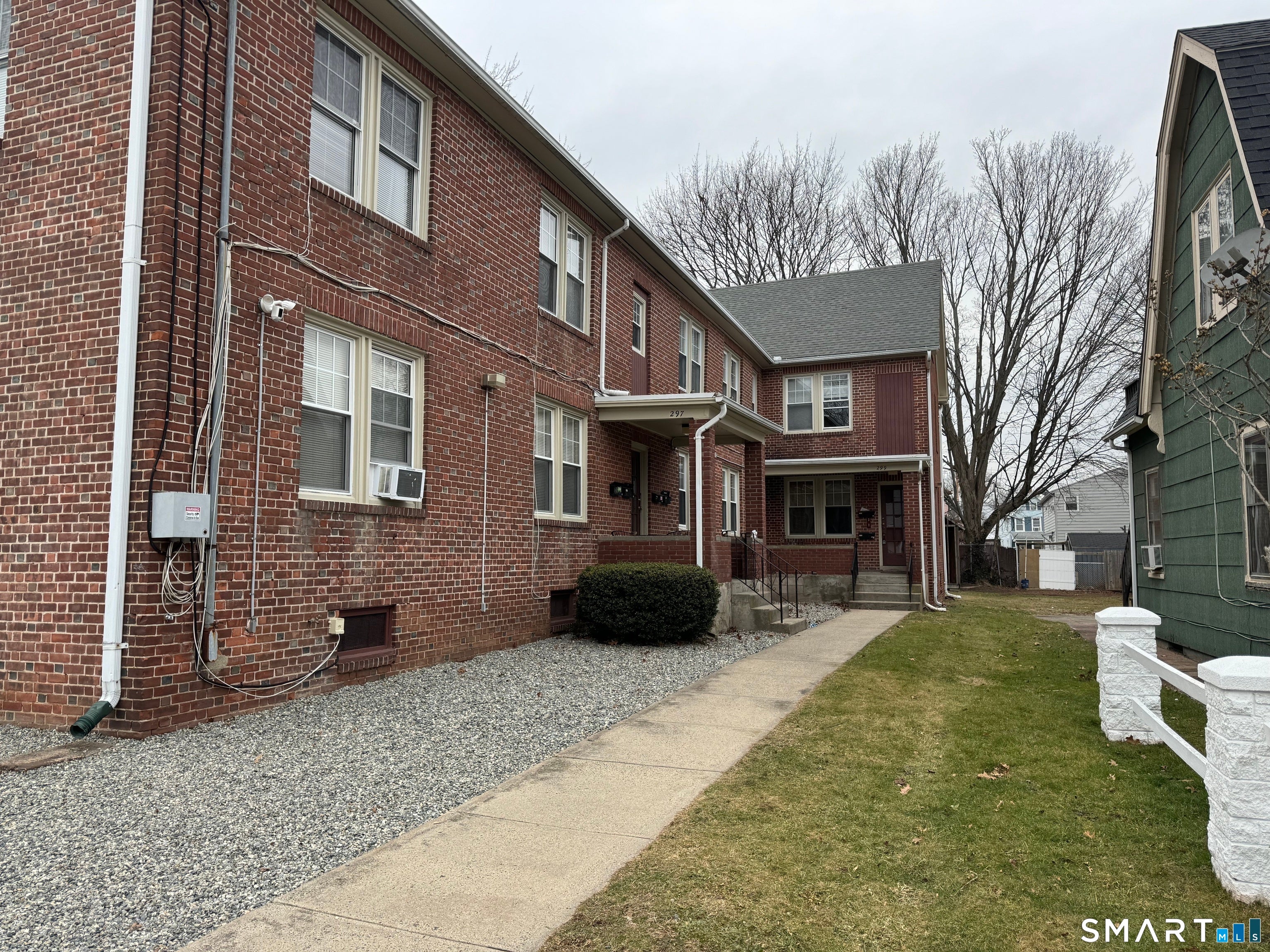 297 Park Street 2C — photo