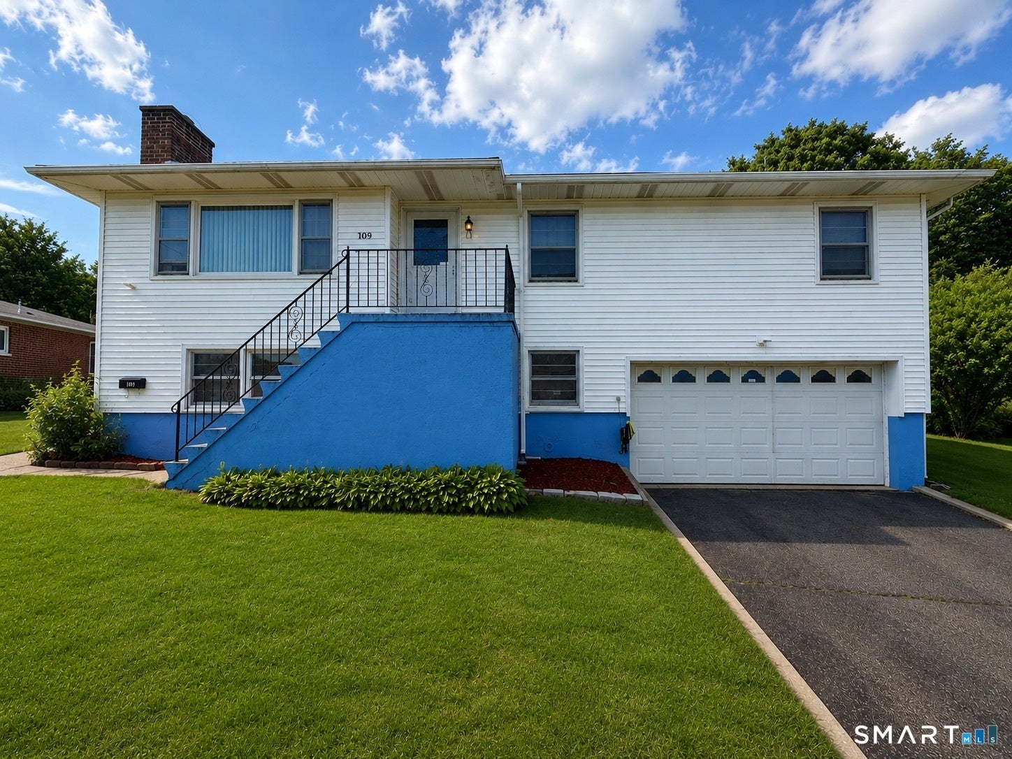 109 Hotchkiss Street — photo