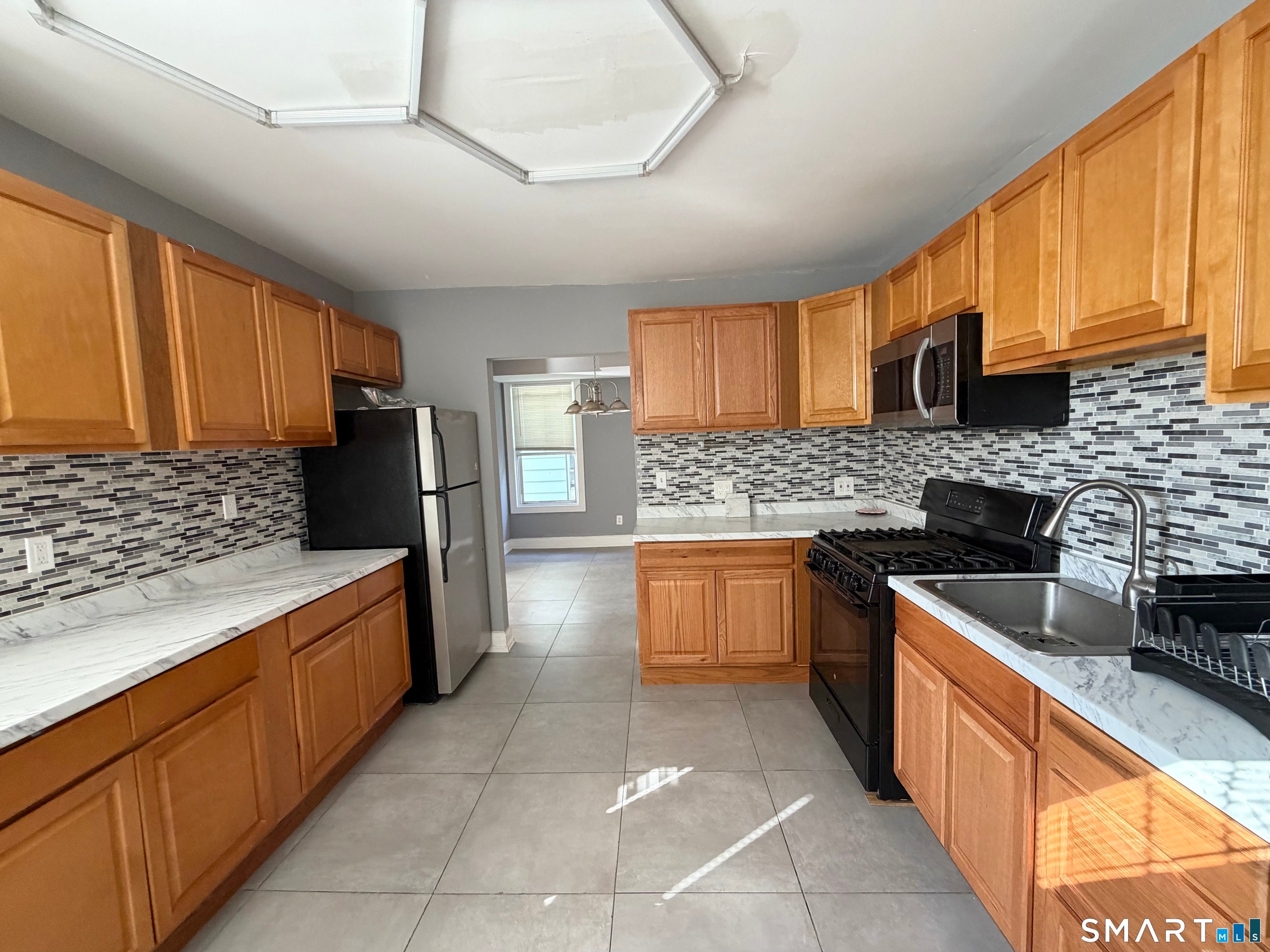46 Frank Street 2nd Floor — photo