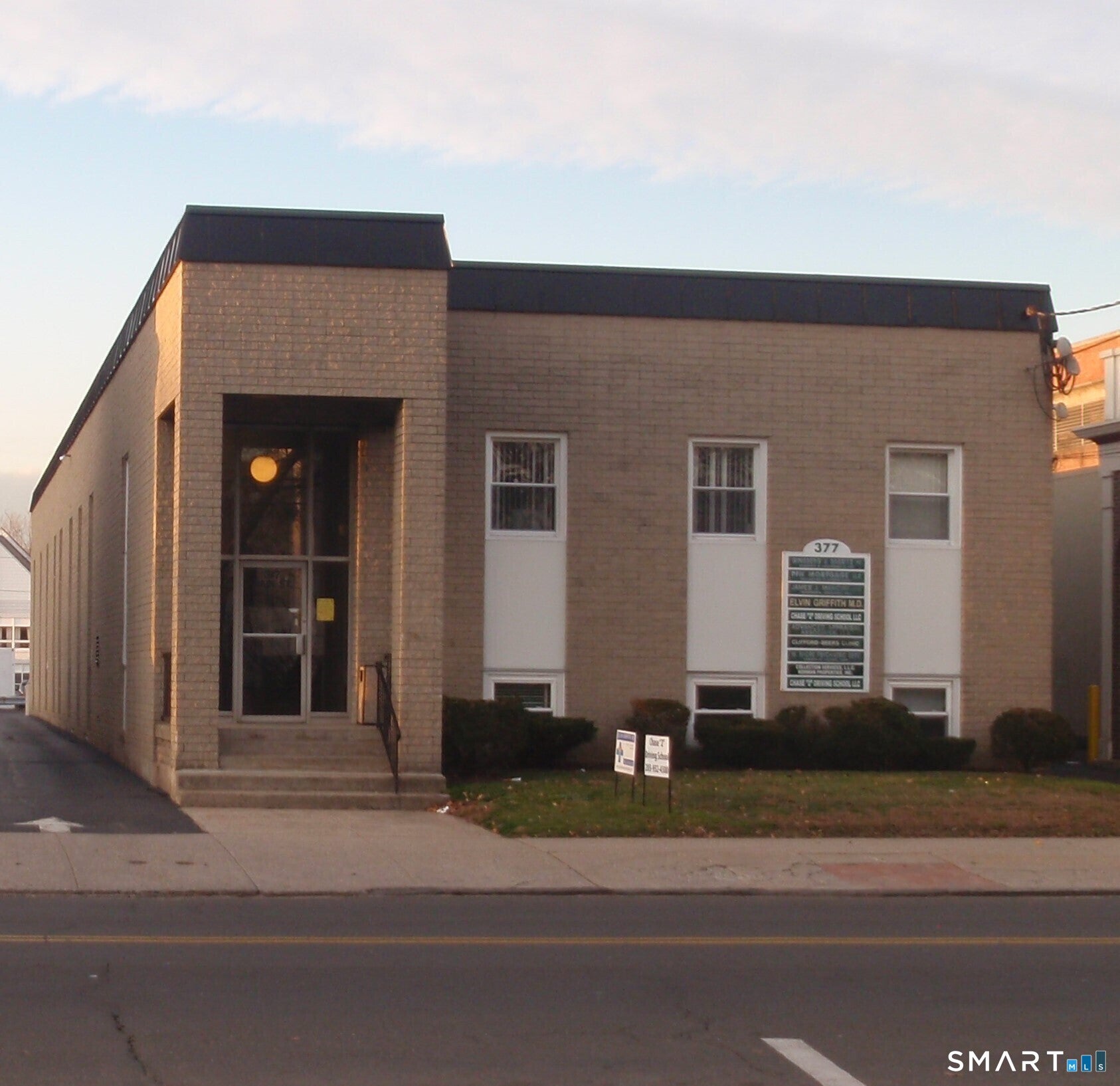 377 Main Street 110 — photo