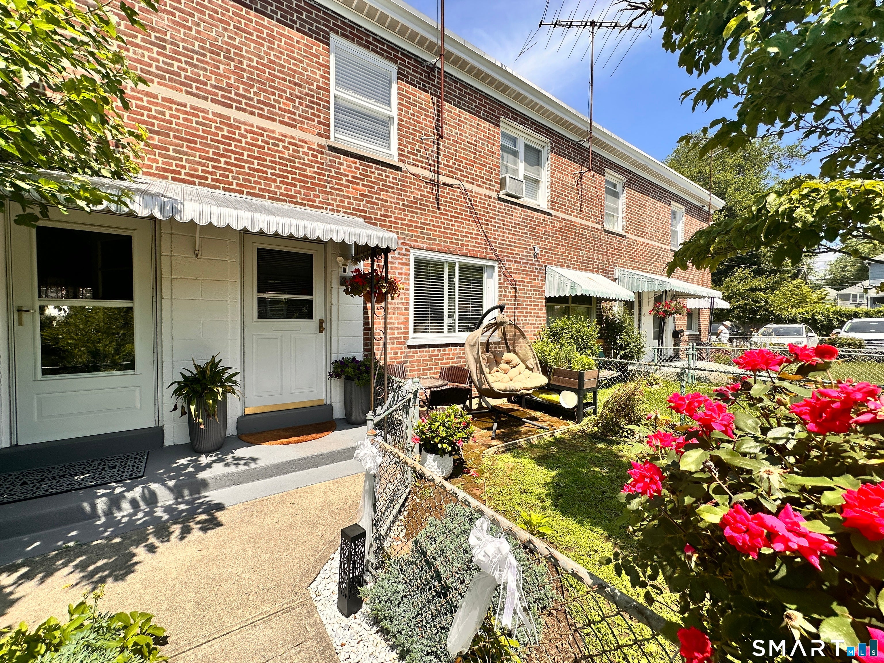 317 Court D, B-46 Court 317 — photo