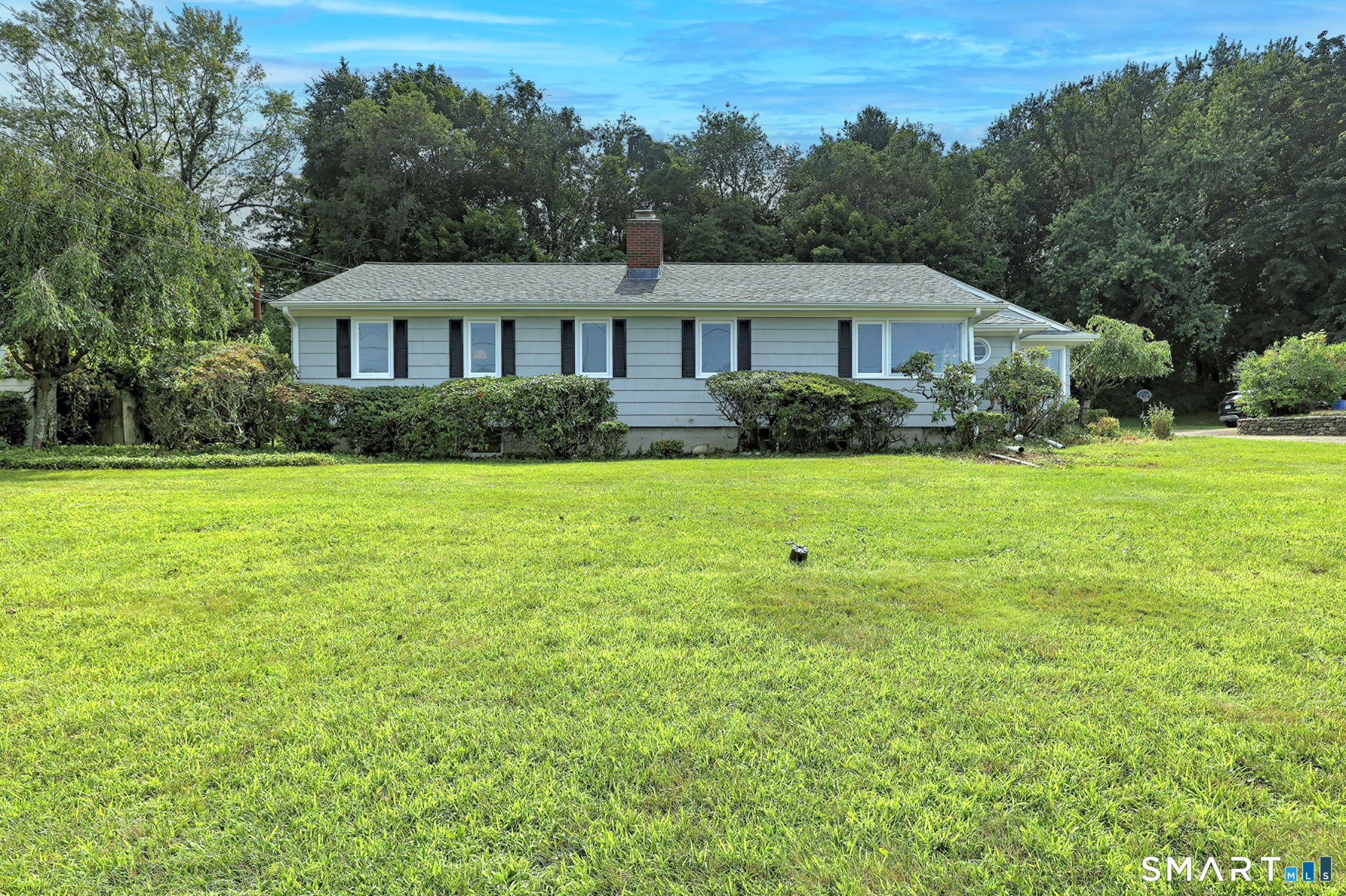 136 Hawthorne Drive — photo
