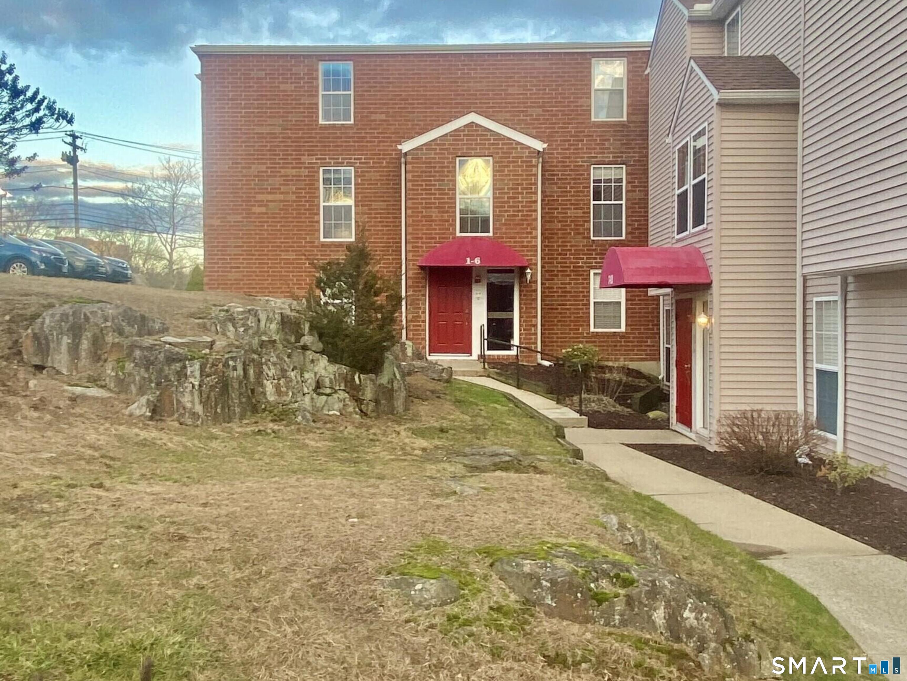 4 Heather Ridge — photo