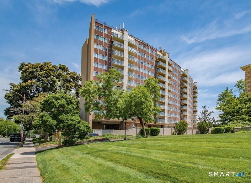 30 Woodland Street 8Lm — photo