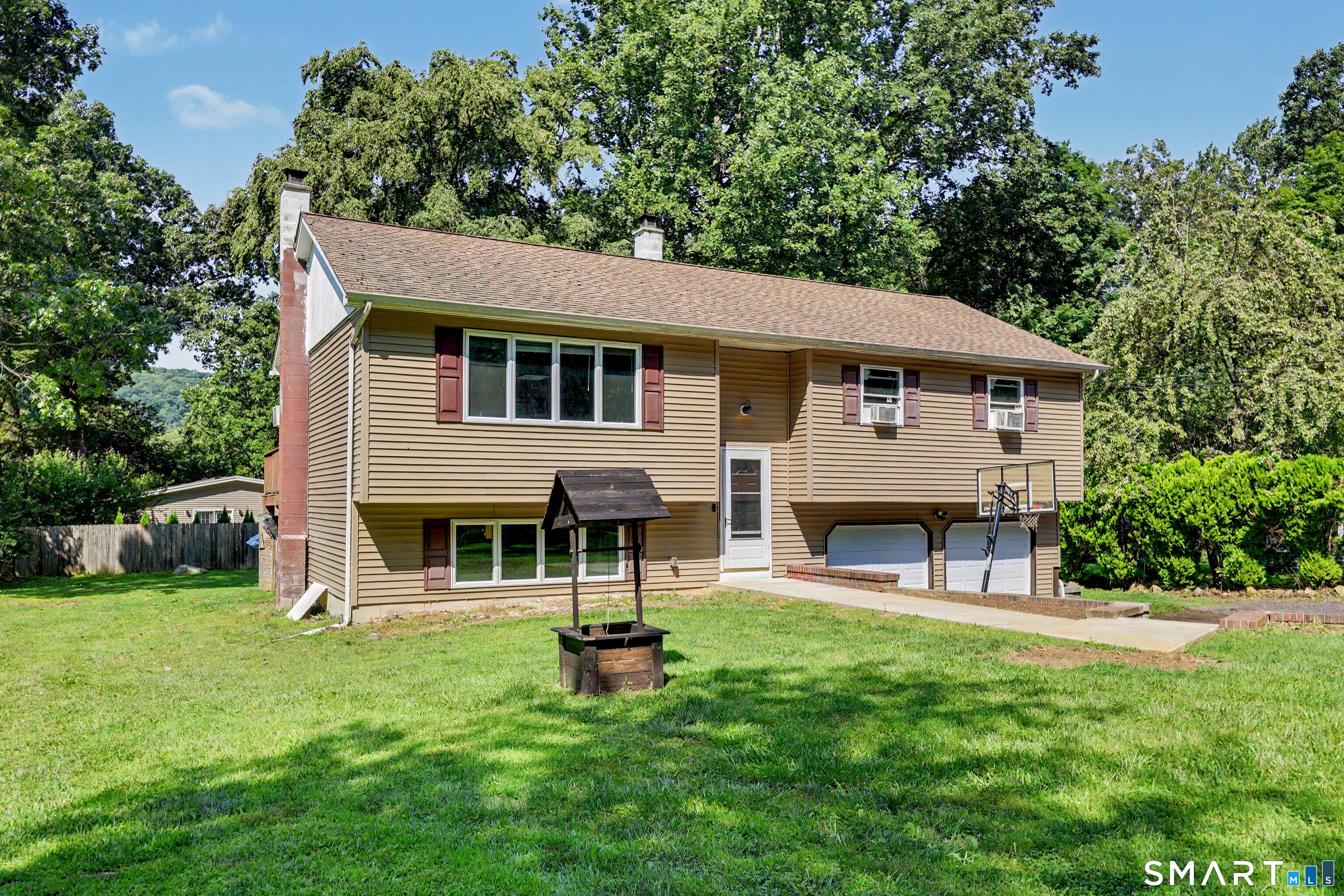 444 Candlewood Lake Road North — photo