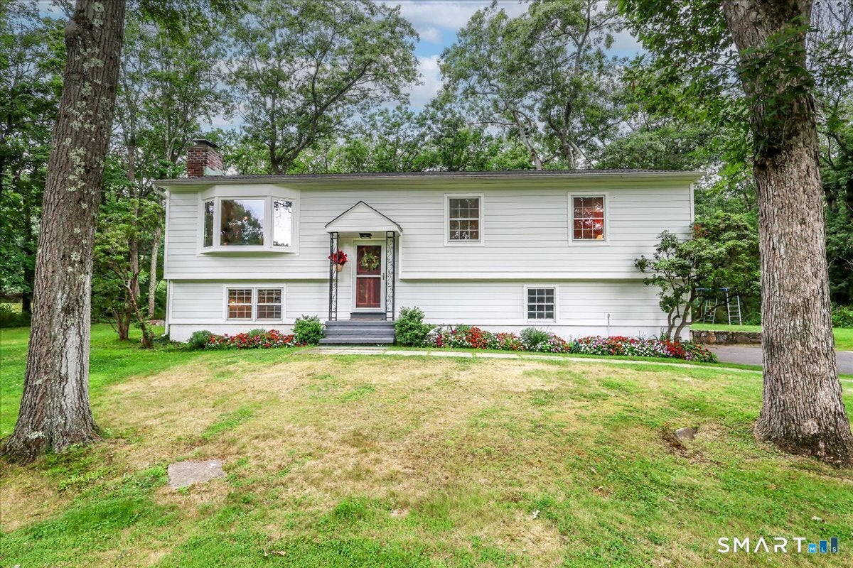 20 Acre Lane — photo