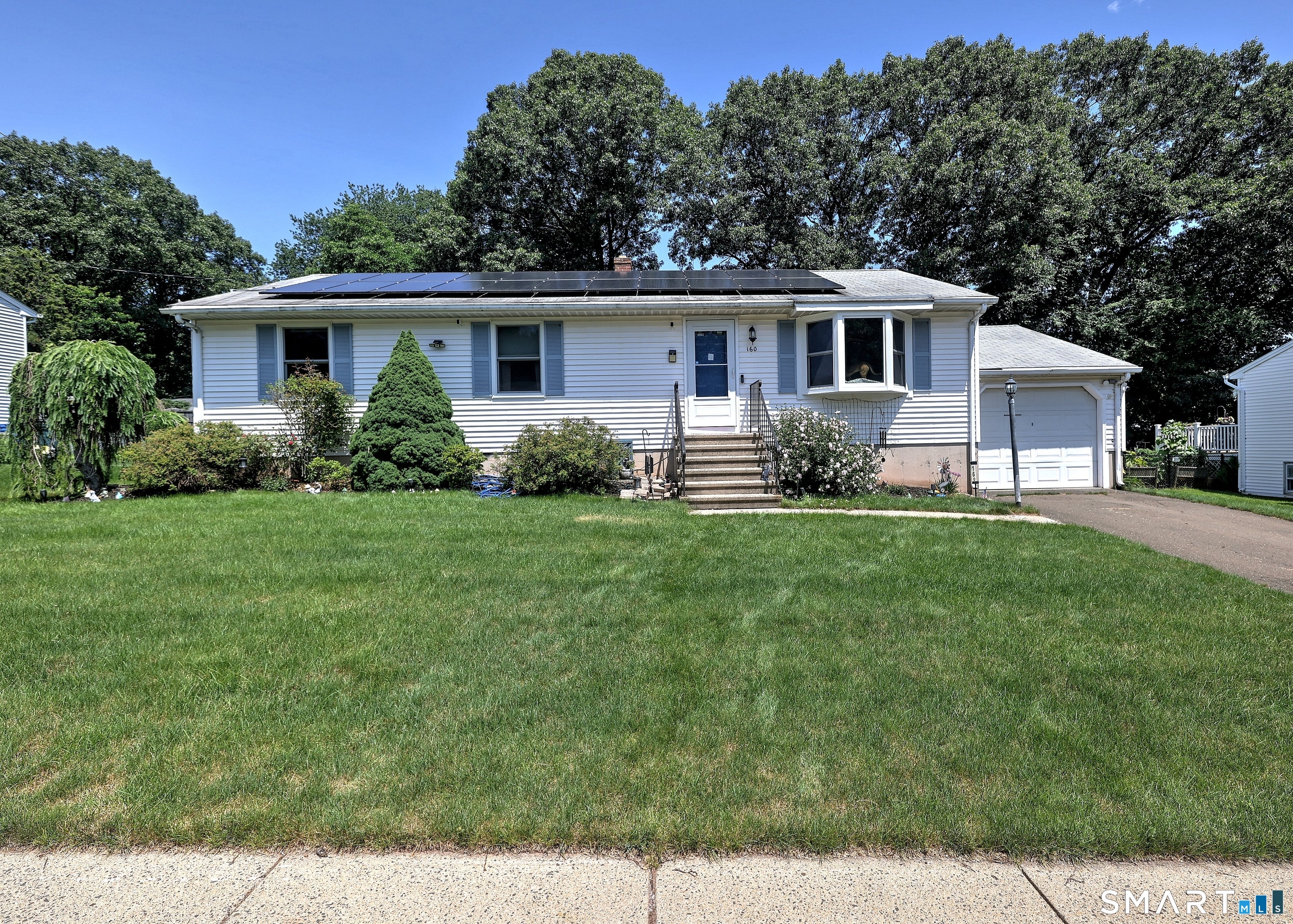 160 Tanglewood Drive — photo