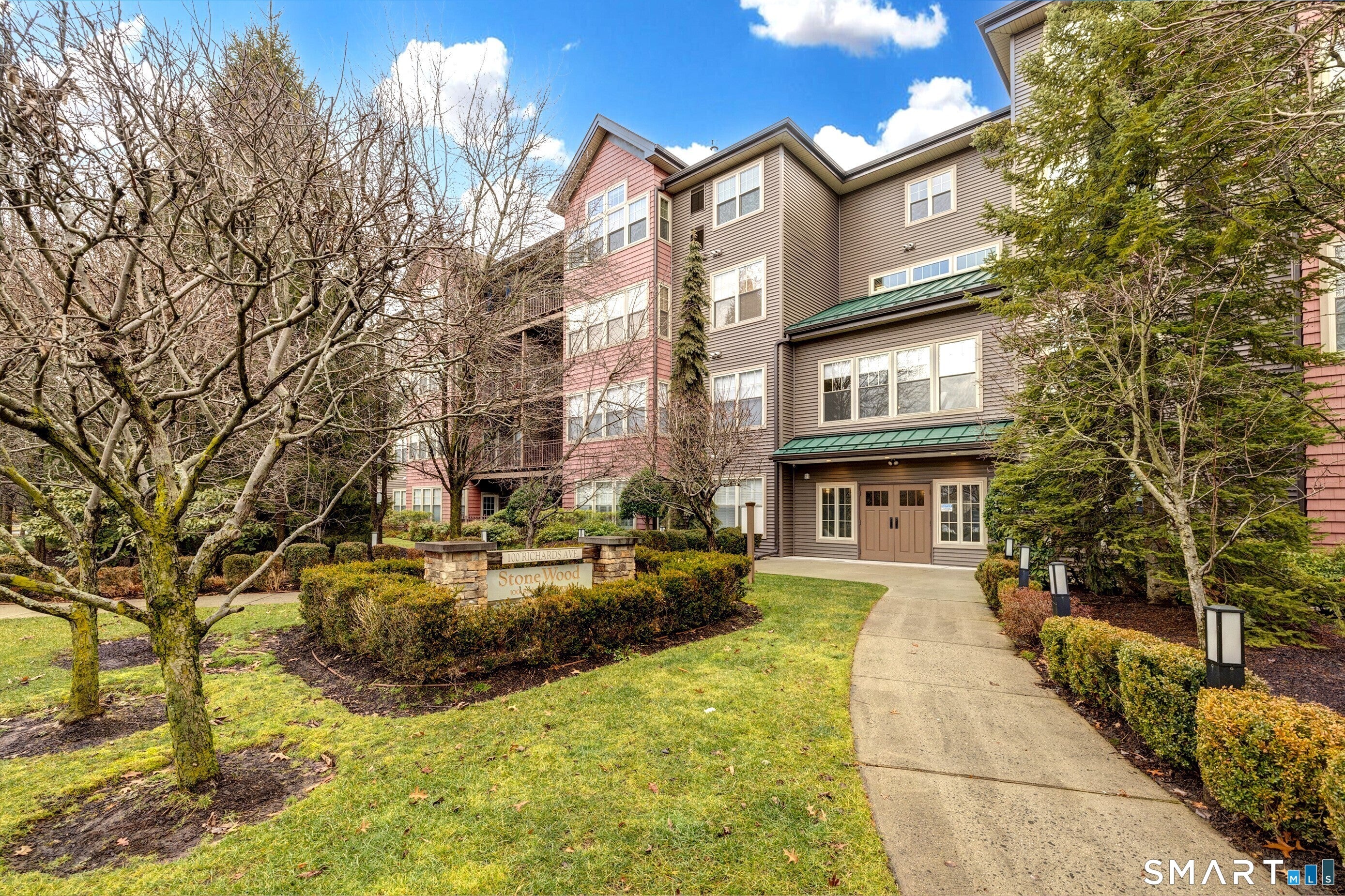 100 Richards Avenue 107 — photo