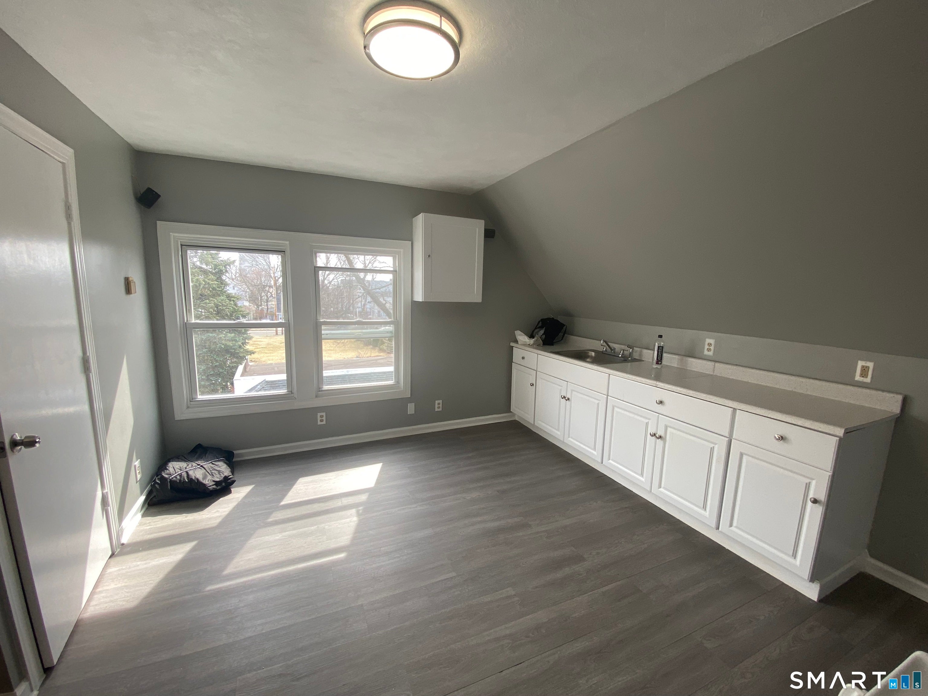 358 Blohm Street — photo