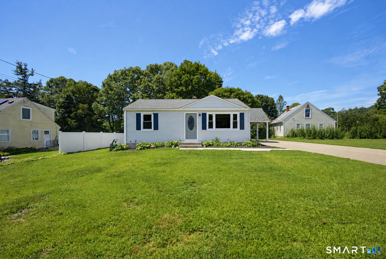8 Cedar Drive — photo
