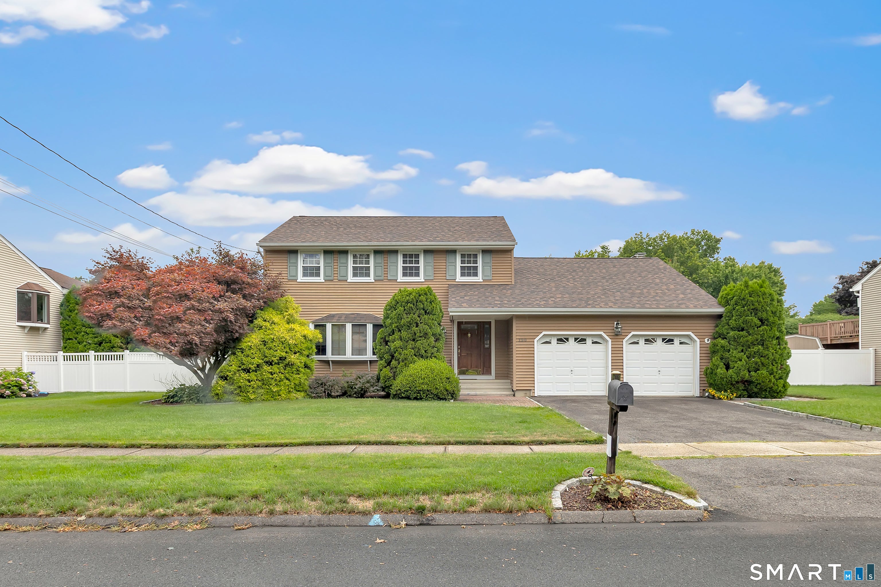 120 Sheffield Drive — photo