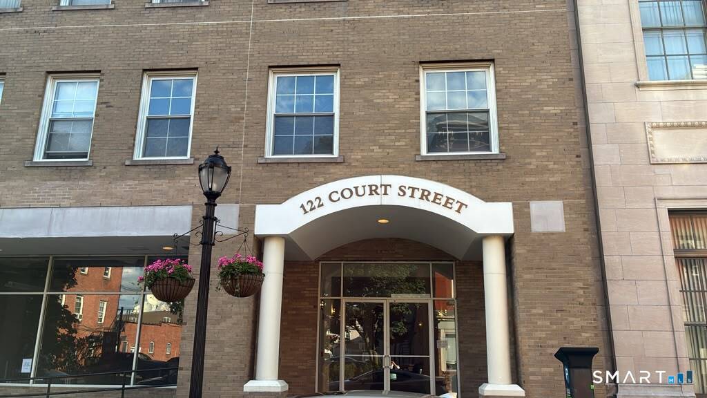 124 Court Street 5 — photo