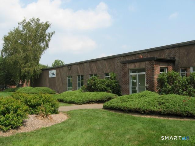 31 Pecks Lane — photo