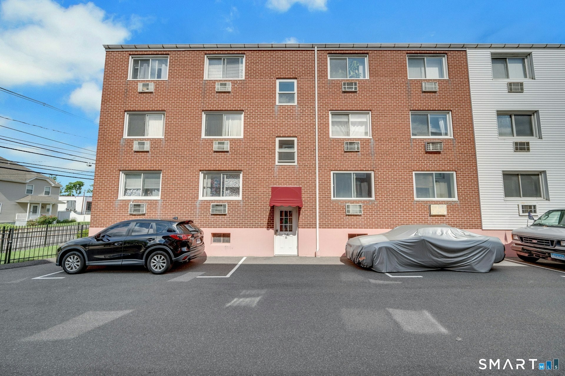 4 Van Zant Street B5 — photo
