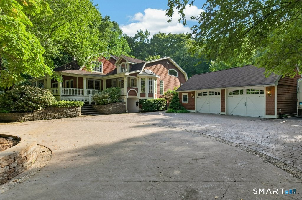 390 Three Mile Road — photo