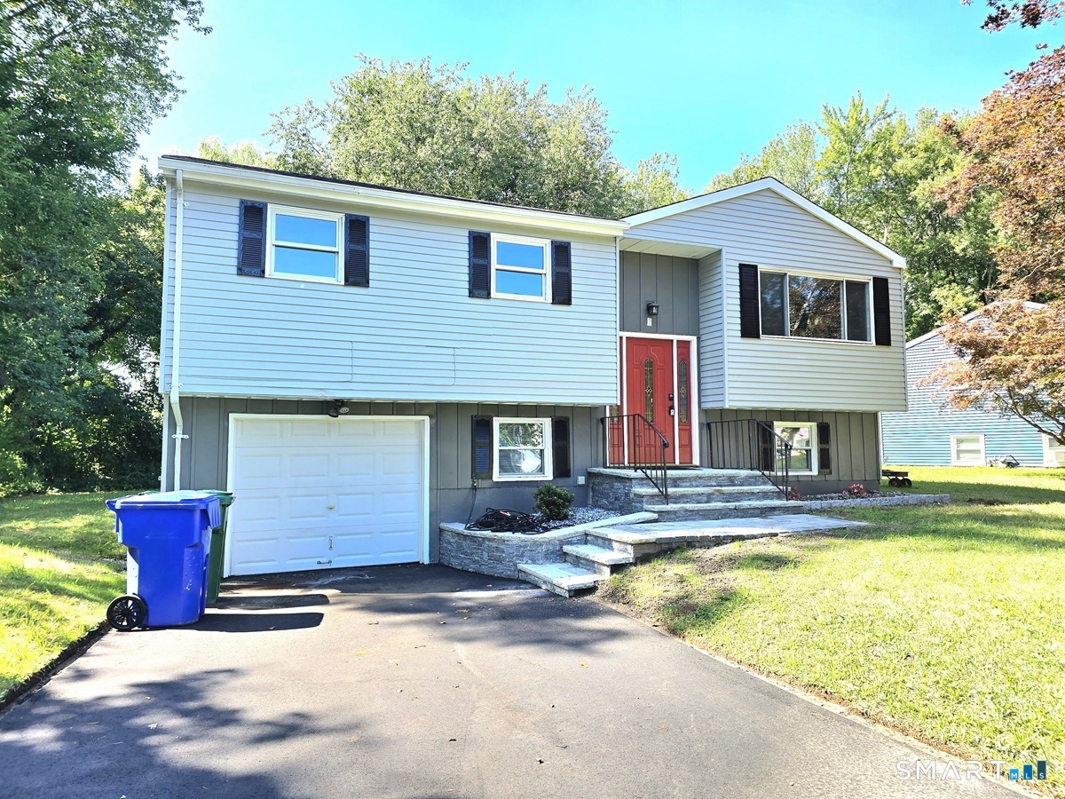1 Jaybee Drive, Bloomfield, CT 06002