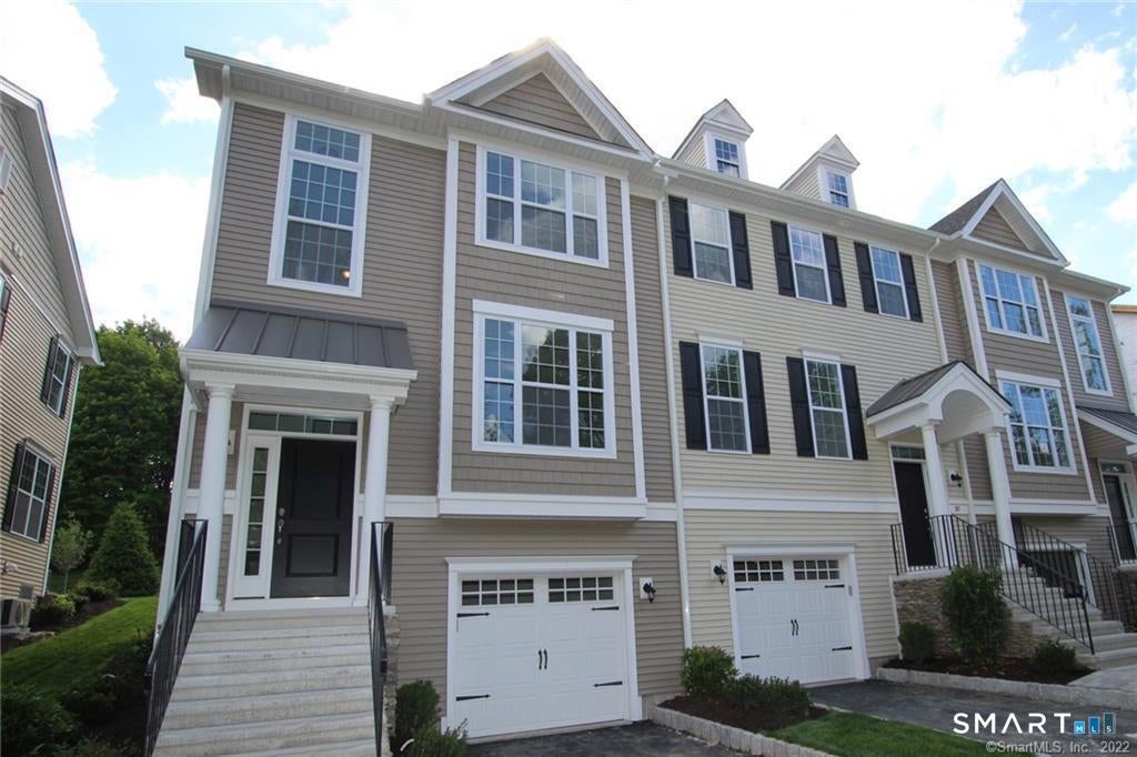 10 Moorland Drive 10 — photo