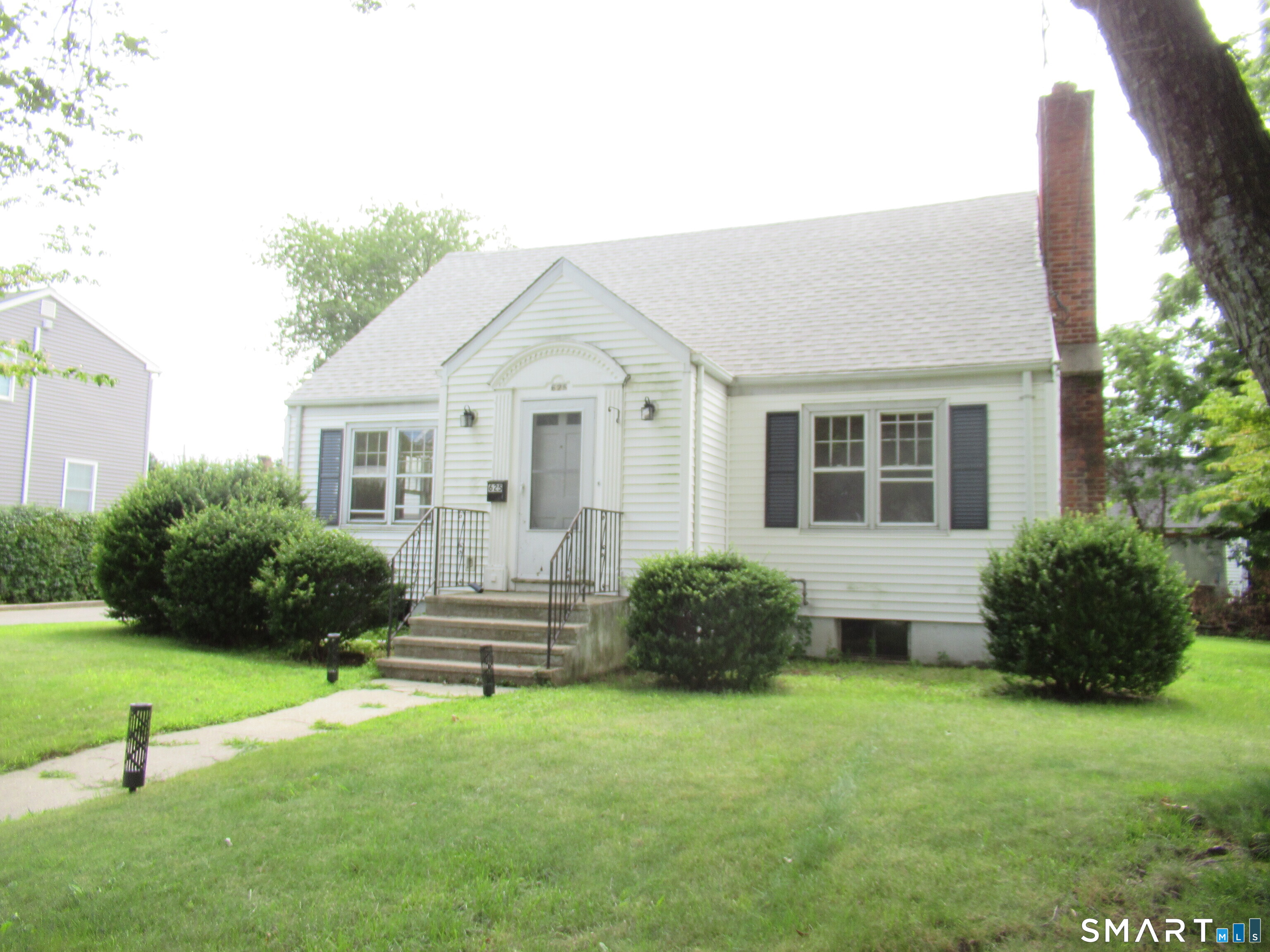 625 Clark Street — photo