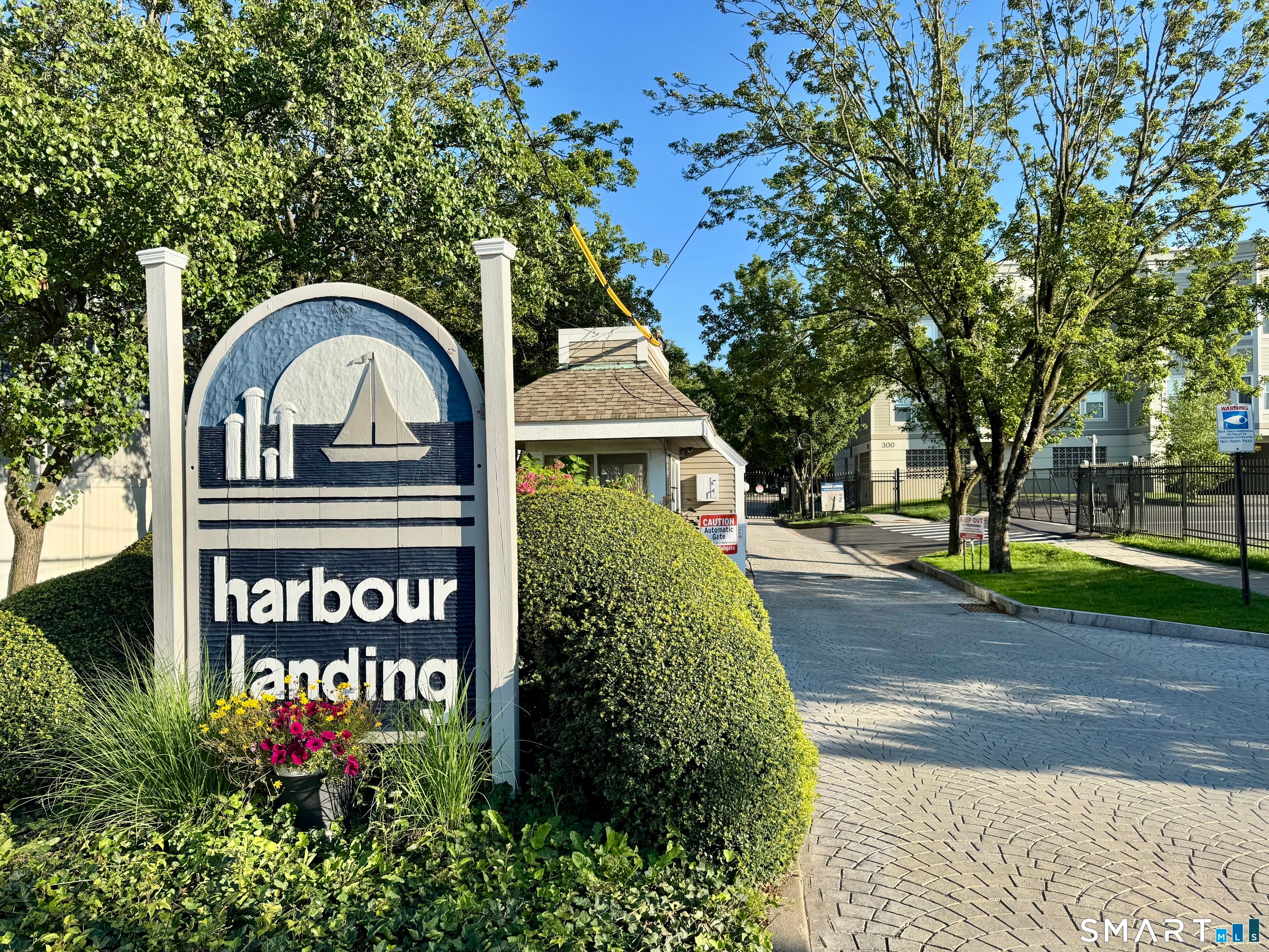 18 Harbour Close — photo