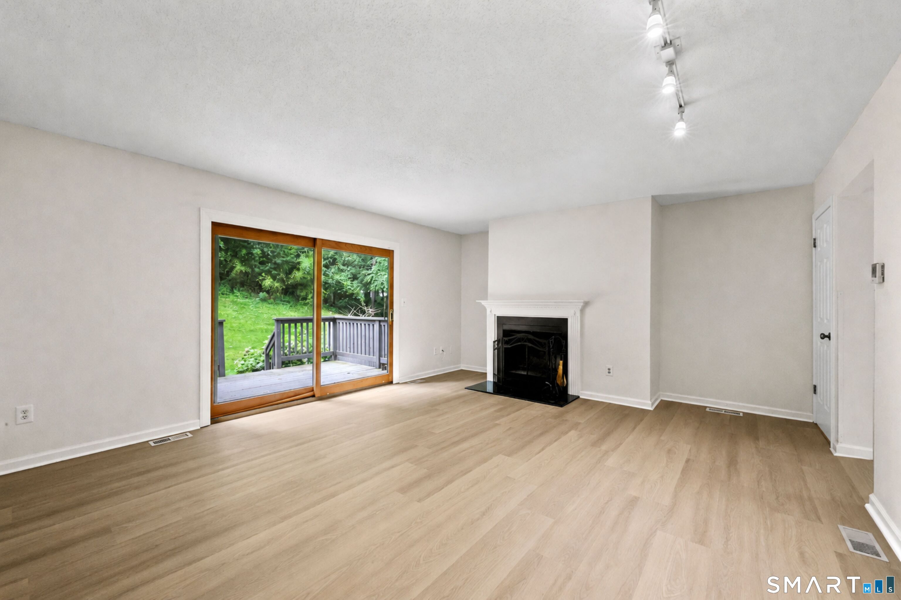 148 Conestoga Way 148 — photo