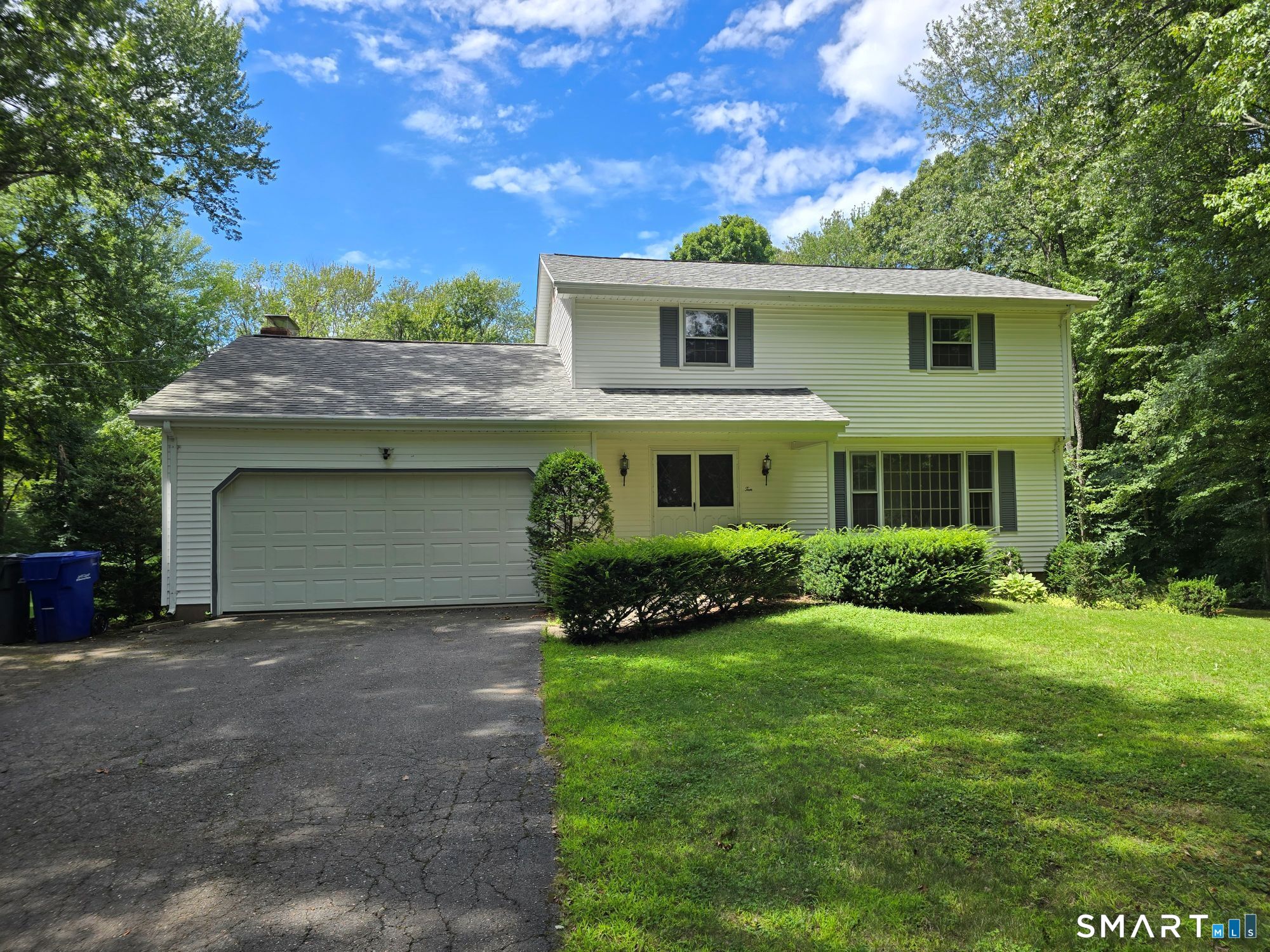 10 Laurwood Drive — photo