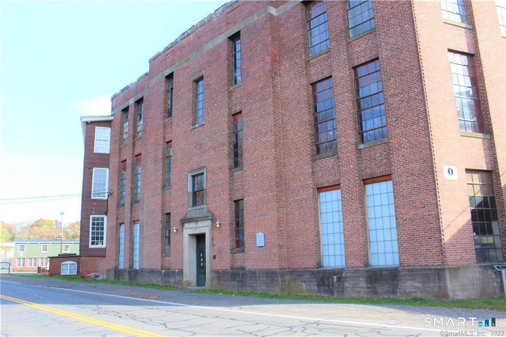 642 Hilliard Street 1215 — photo