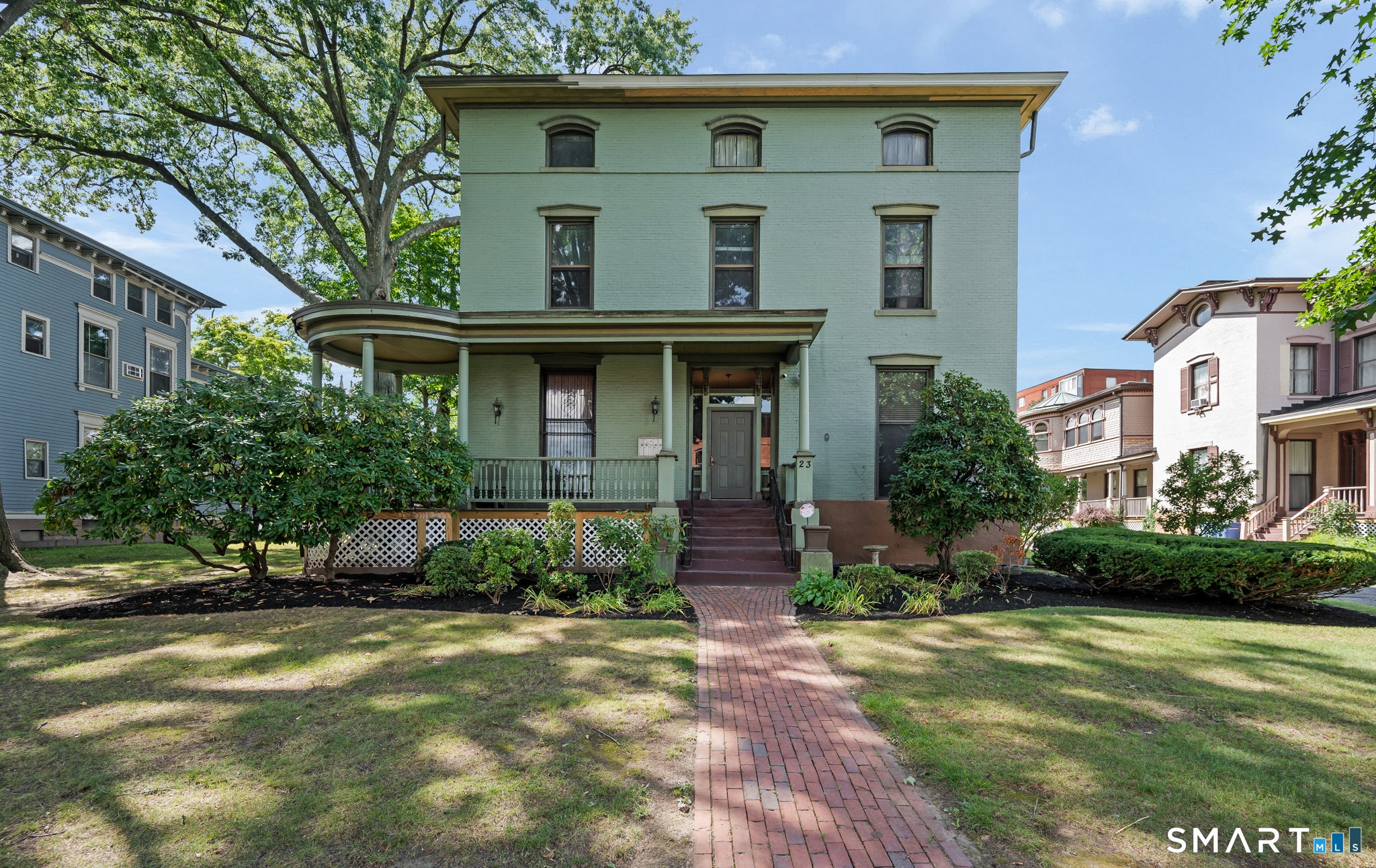 23 Charter Oak Place 4 — photo