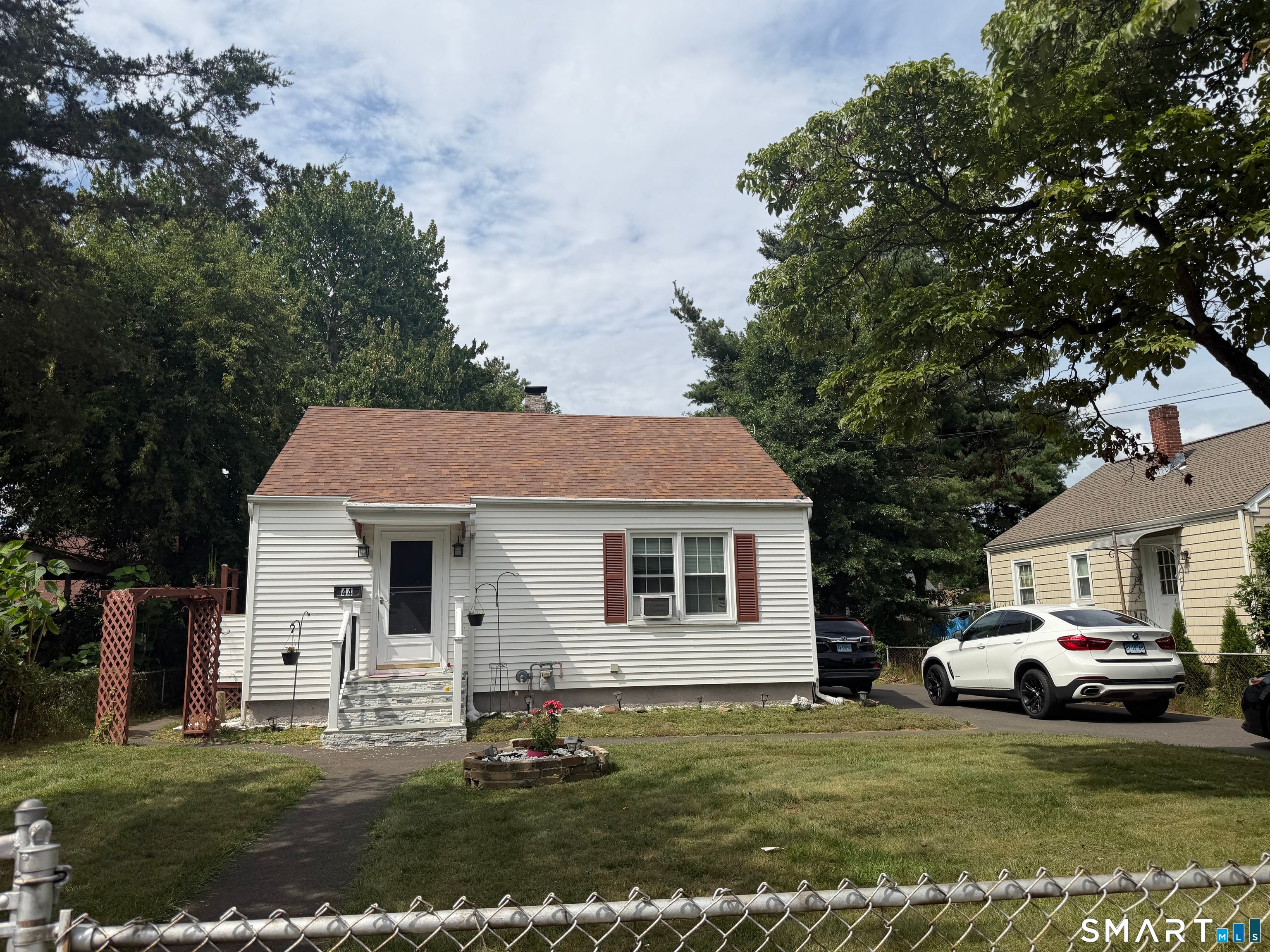 44 Oxford Drive — photo