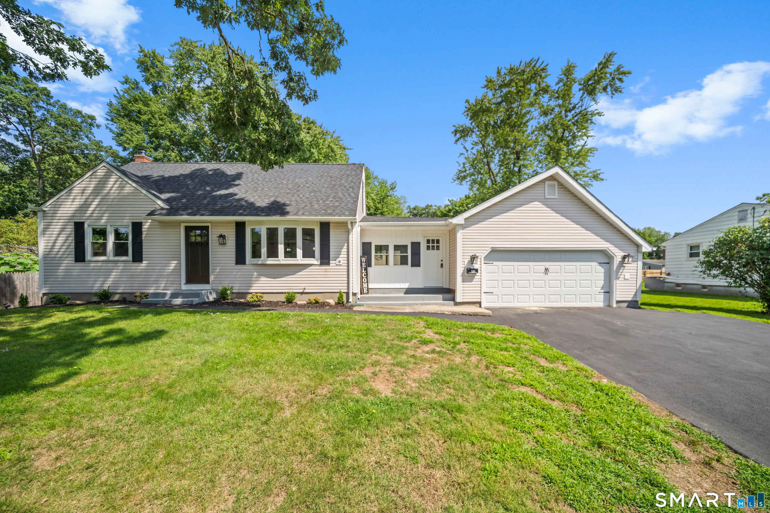 10 Lox Lane — photo