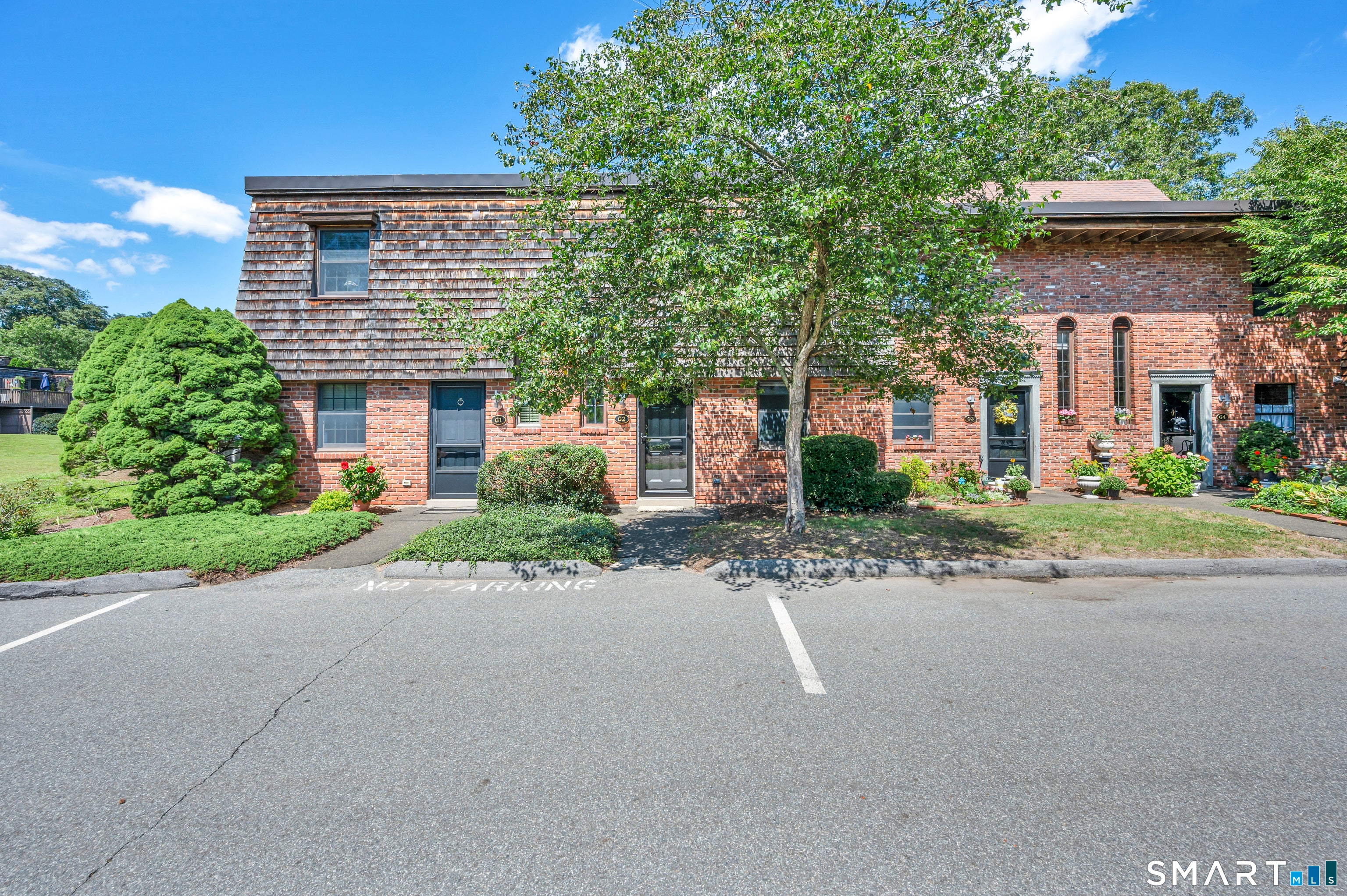 85 River Road G2 — photo