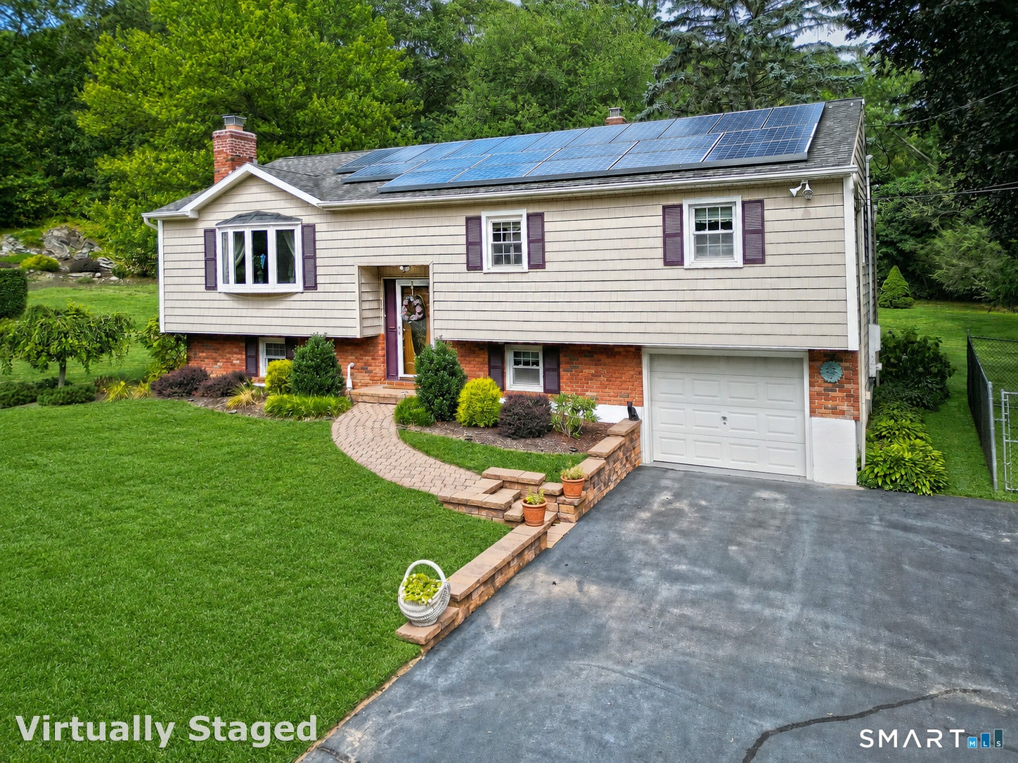 30 Lakeview Drive — photo