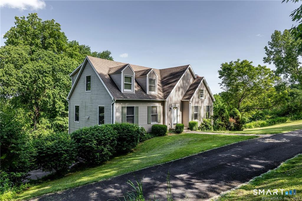 18 Smoke Ridge Drive, Sherman, CT 06784 — photo 3